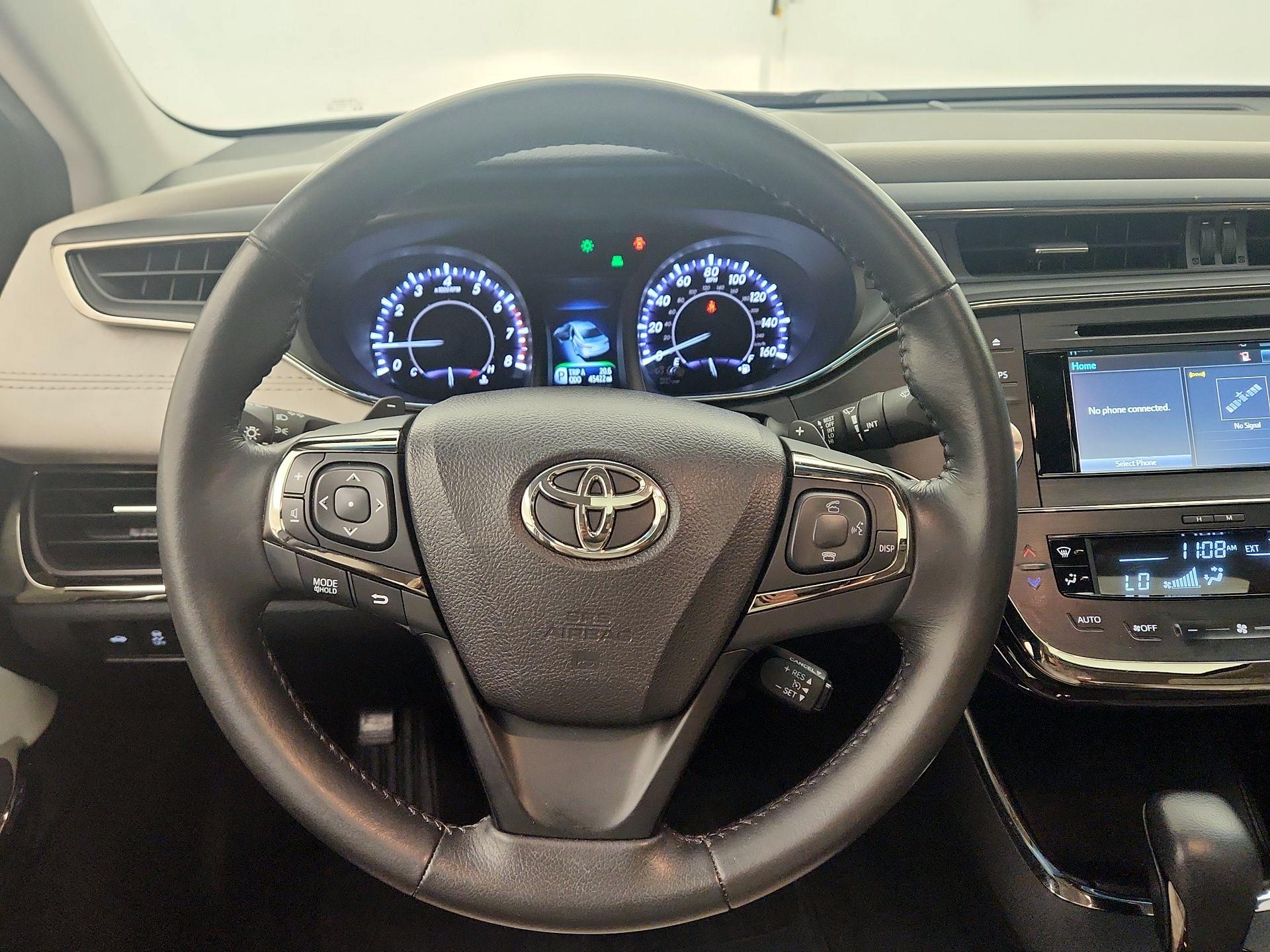 Thumbnail: 2015 Toyota Avalon - 10