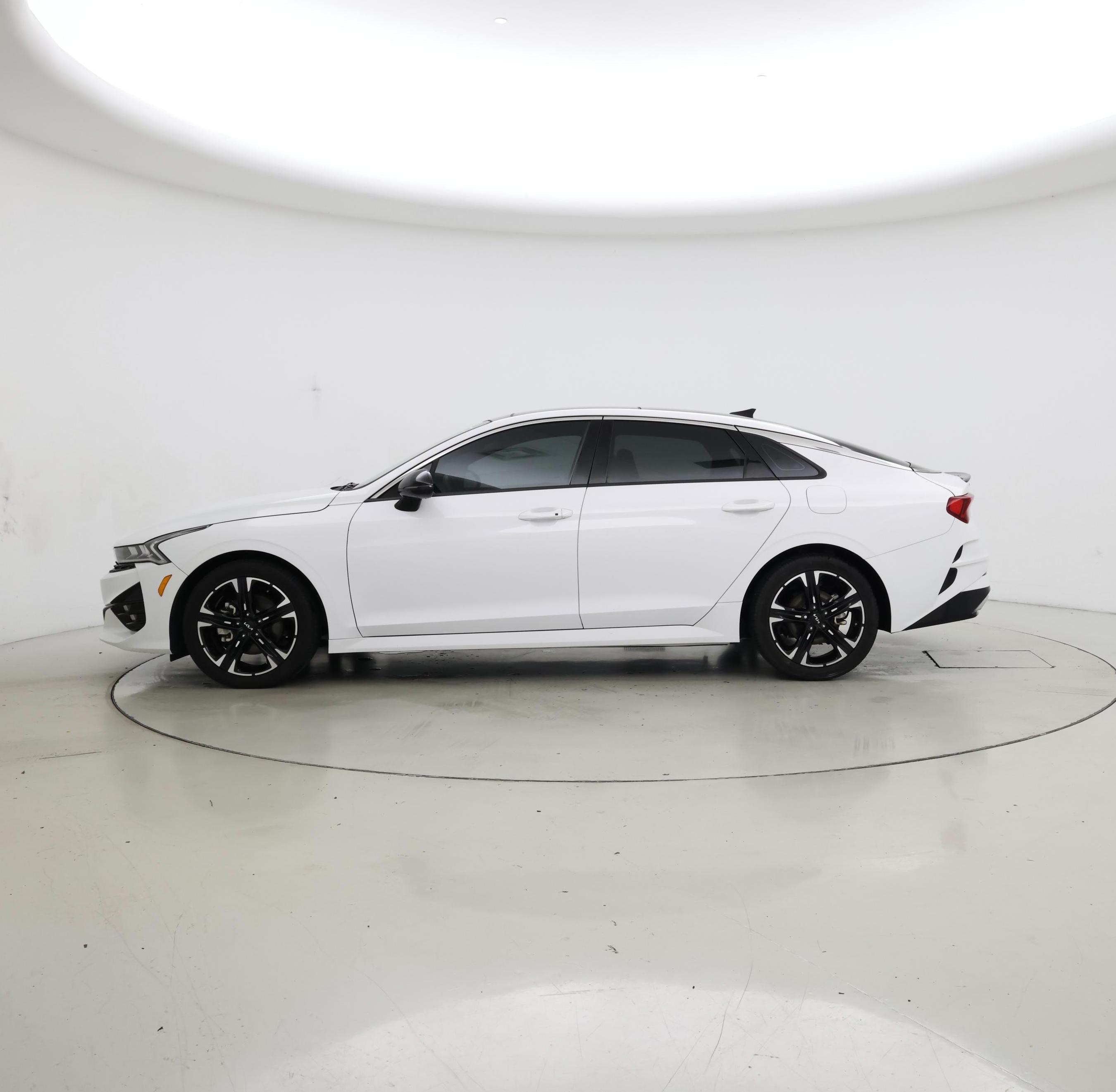 Thumbnail: 2023 Kia K5 - 3