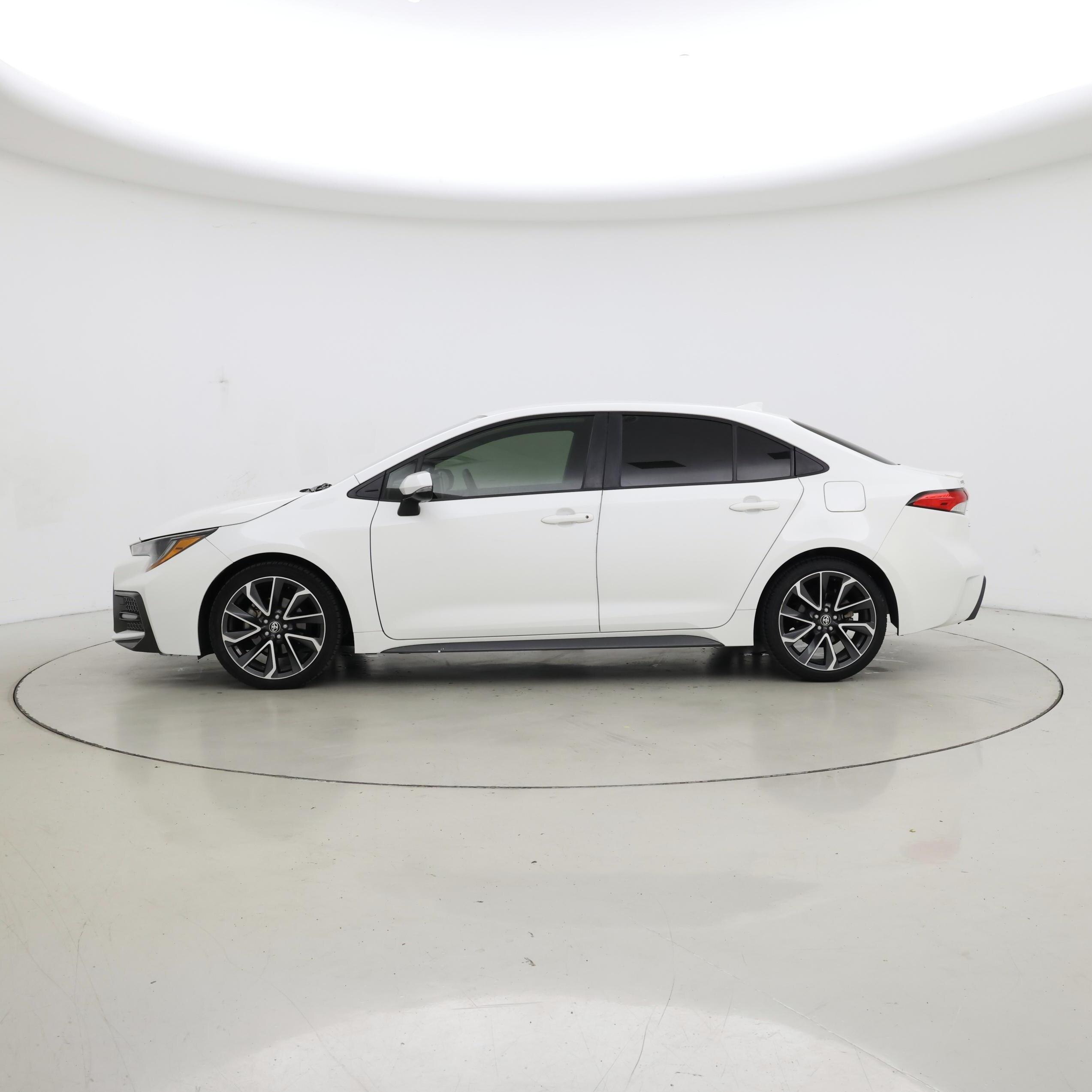 Thumbnail: 2021 Toyota Corolla - 3