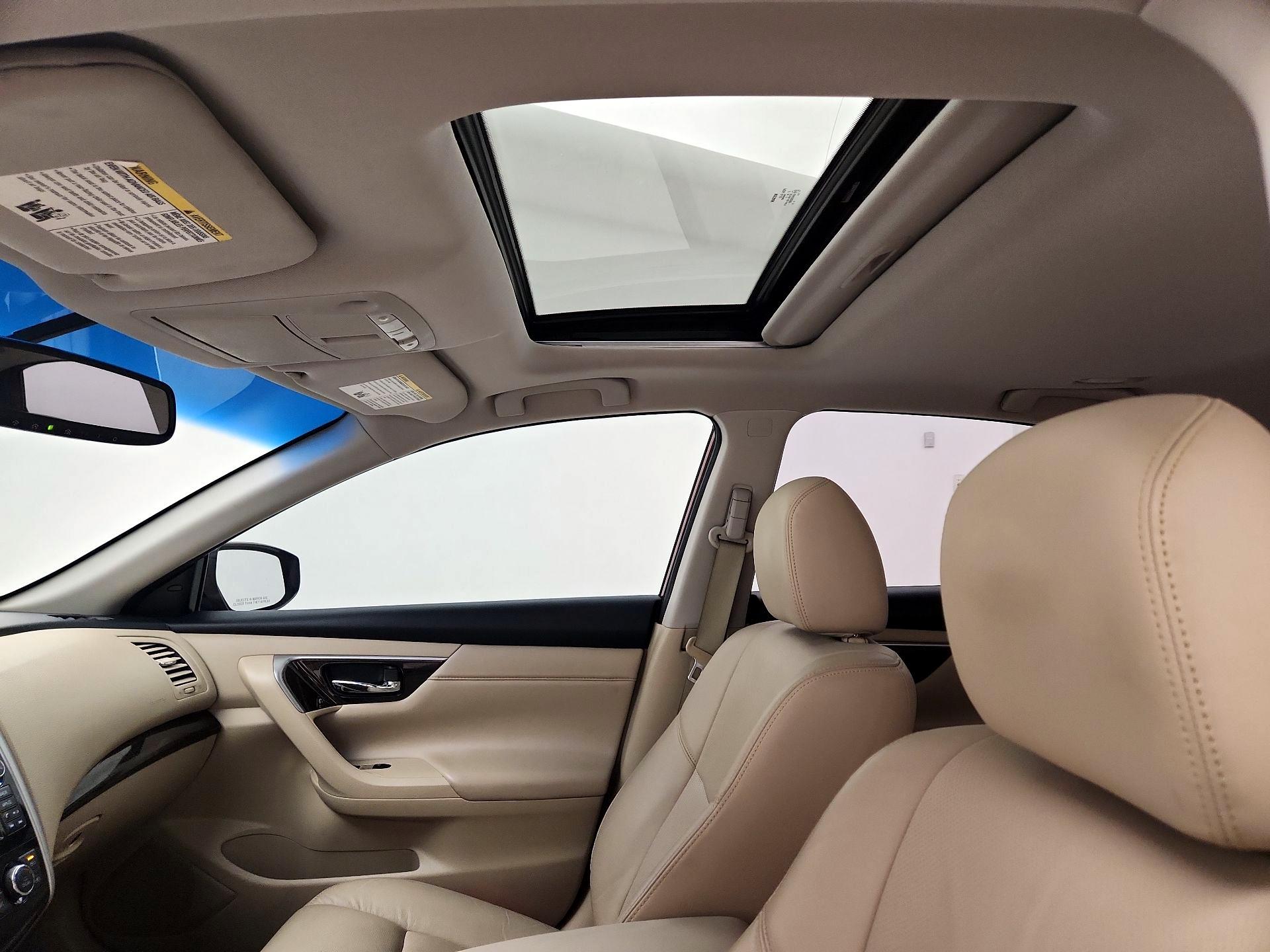 Thumbnail: 2014 Nissan Altima - 20