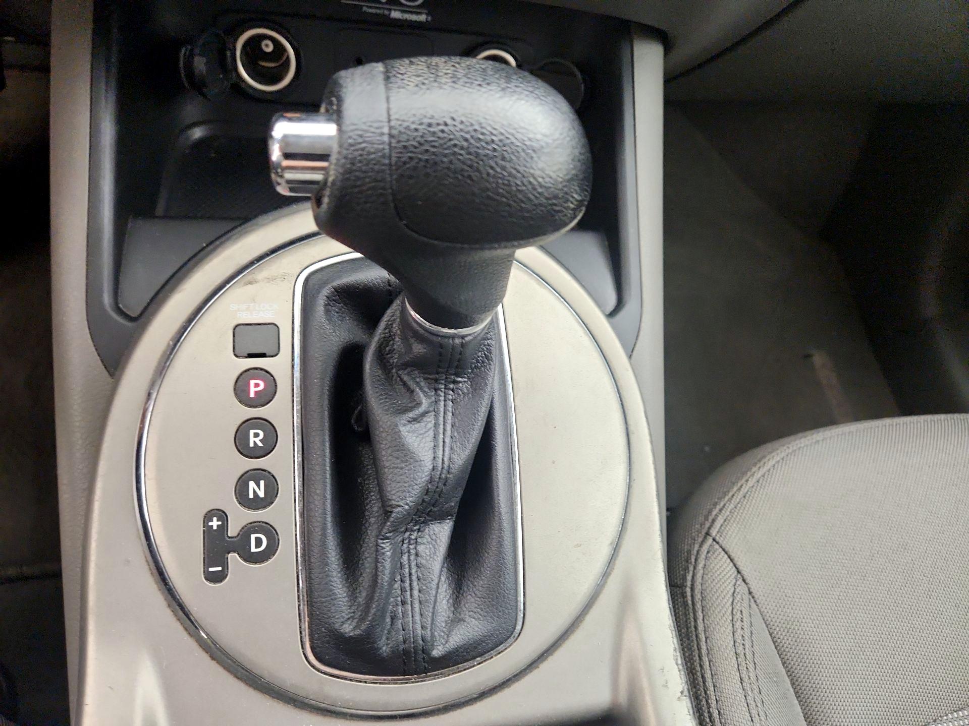 Thumbnail: 2014 Kia Sportage - 17
