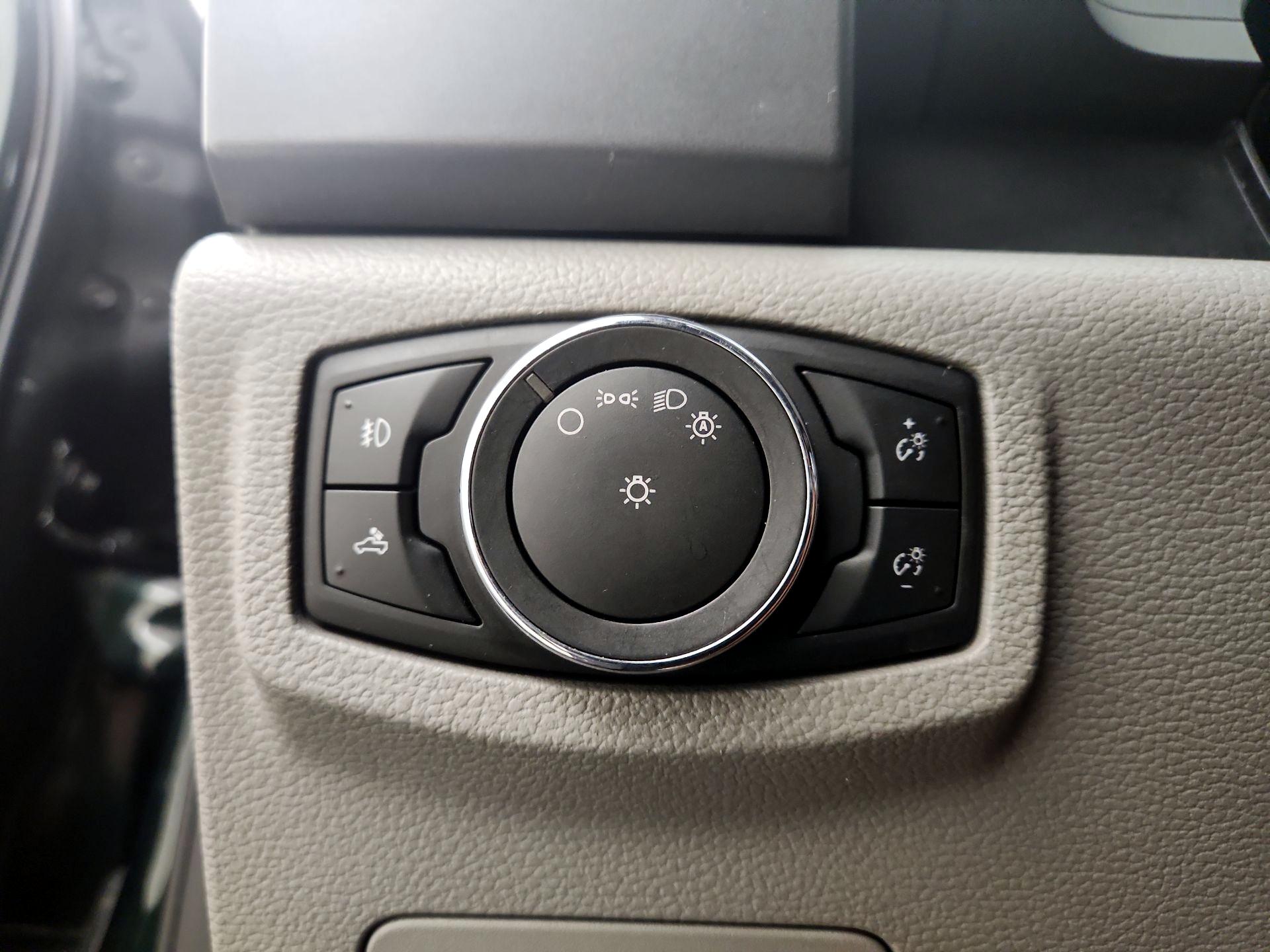 Thumbnail: 2015 Ford F-150 - 13