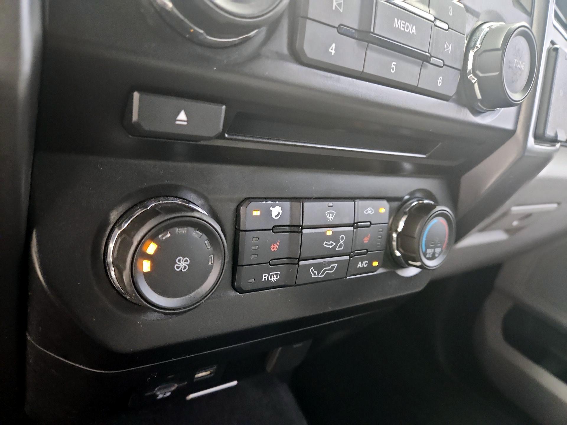 Thumbnail: 2015 Ford F-150 - 16