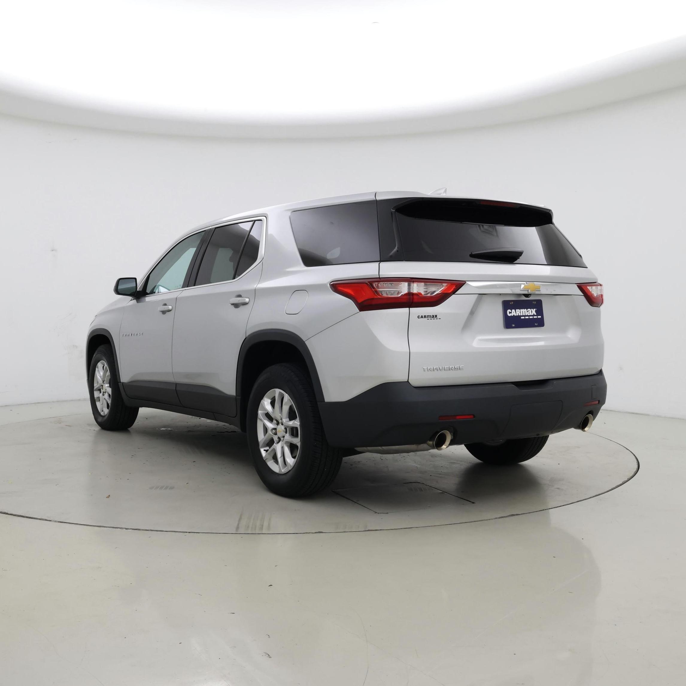 Thumbnail: 2021 Chevrolet Traverse - 2