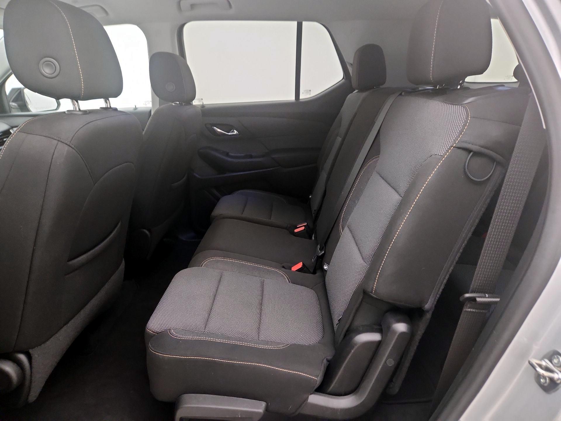 Thumbnail: 2021 Chevrolet Traverse - 19