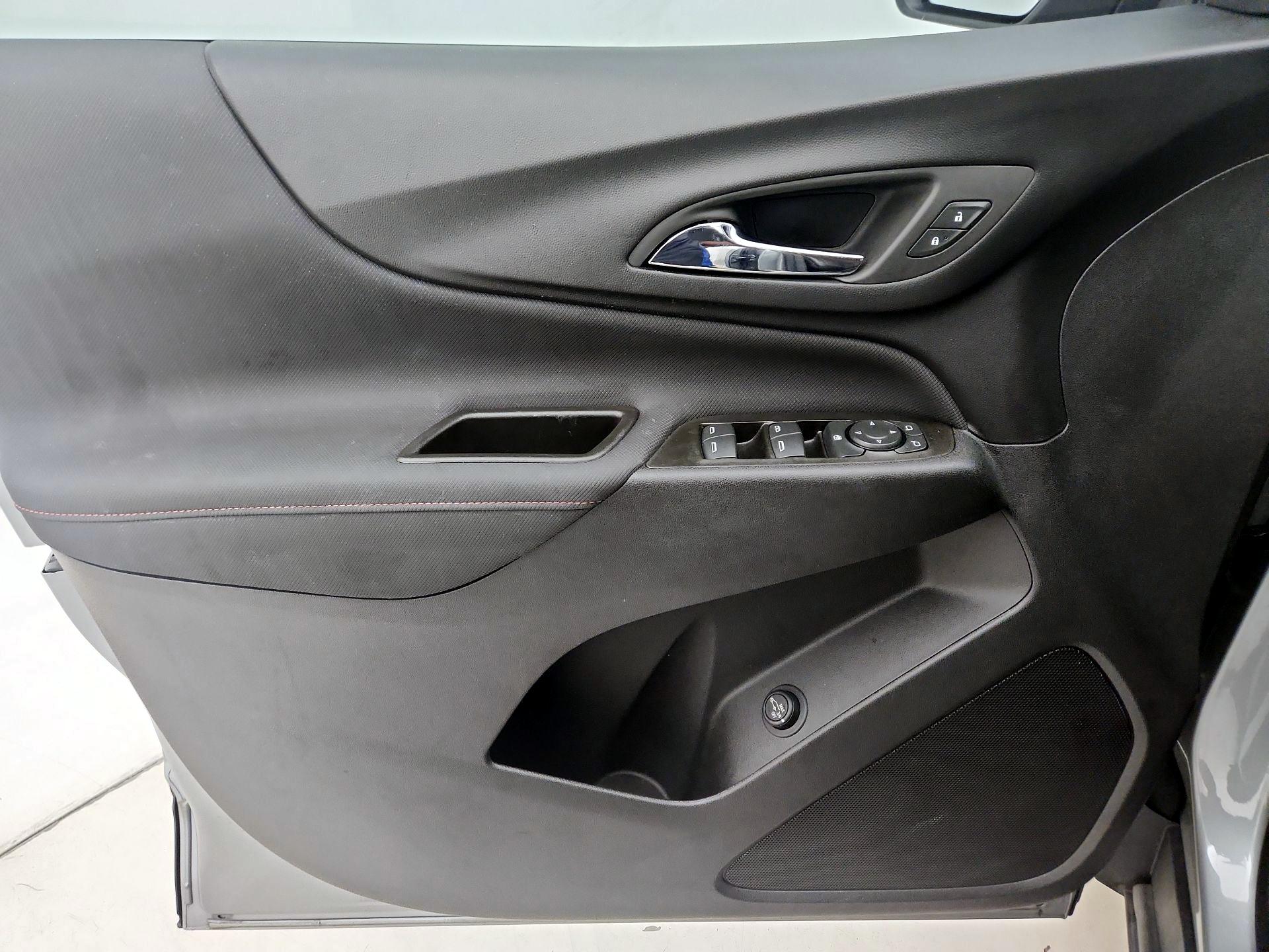Thumbnail: 2023 Chevrolet Equinox - 12