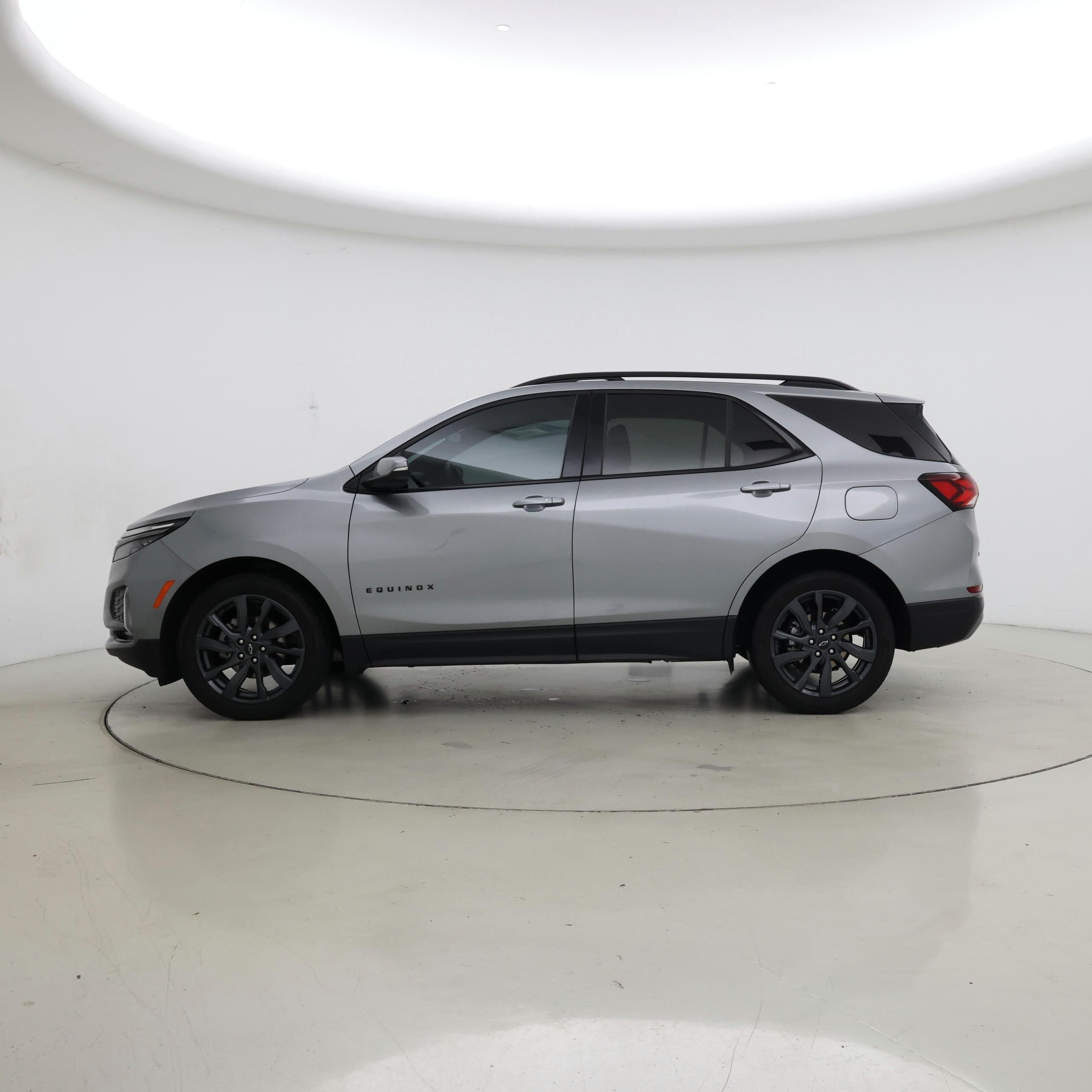 Thumbnail: 2023 Chevrolet Equinox - 3
