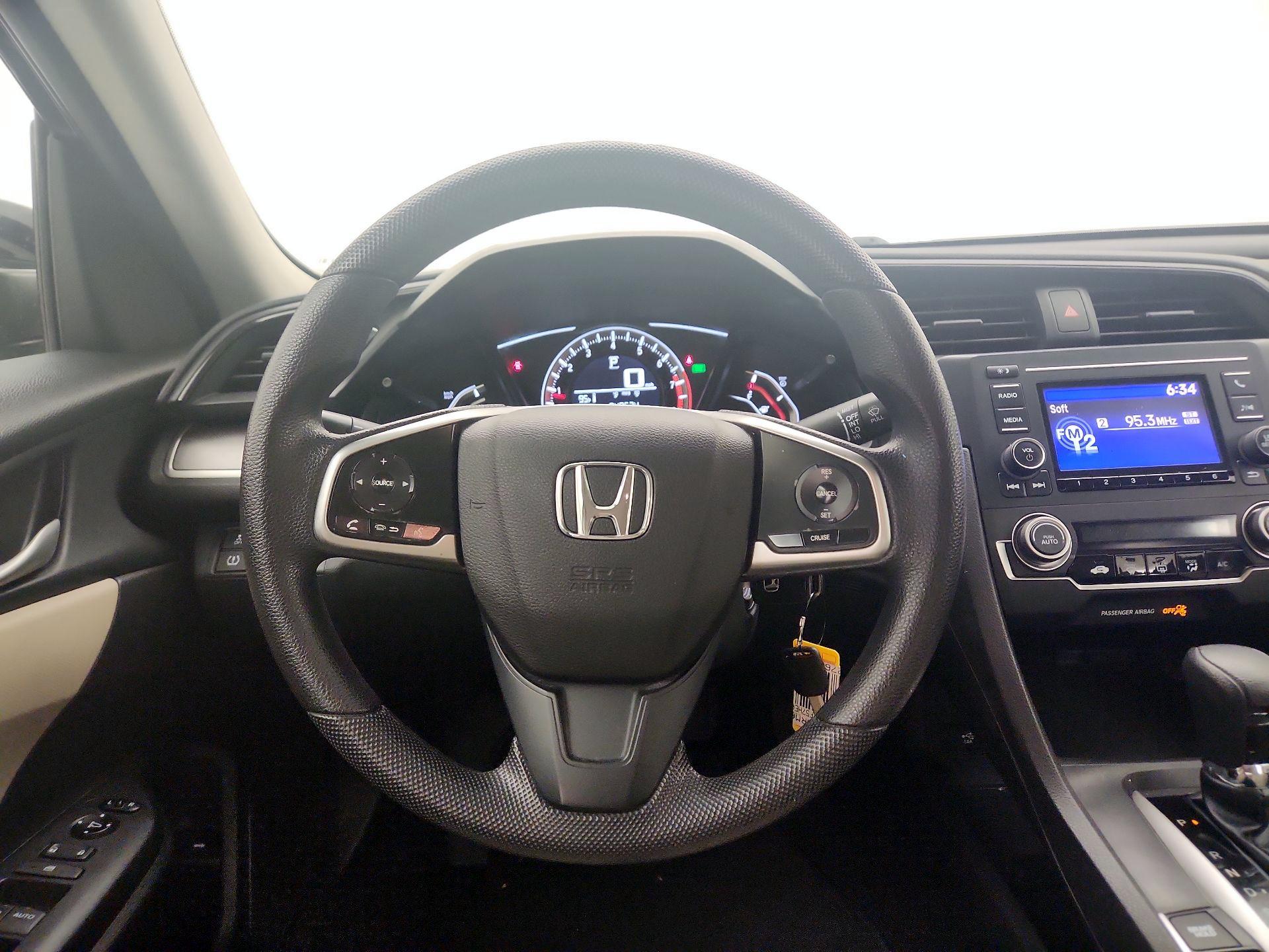 Thumbnail: 2017 Honda Civic - 10