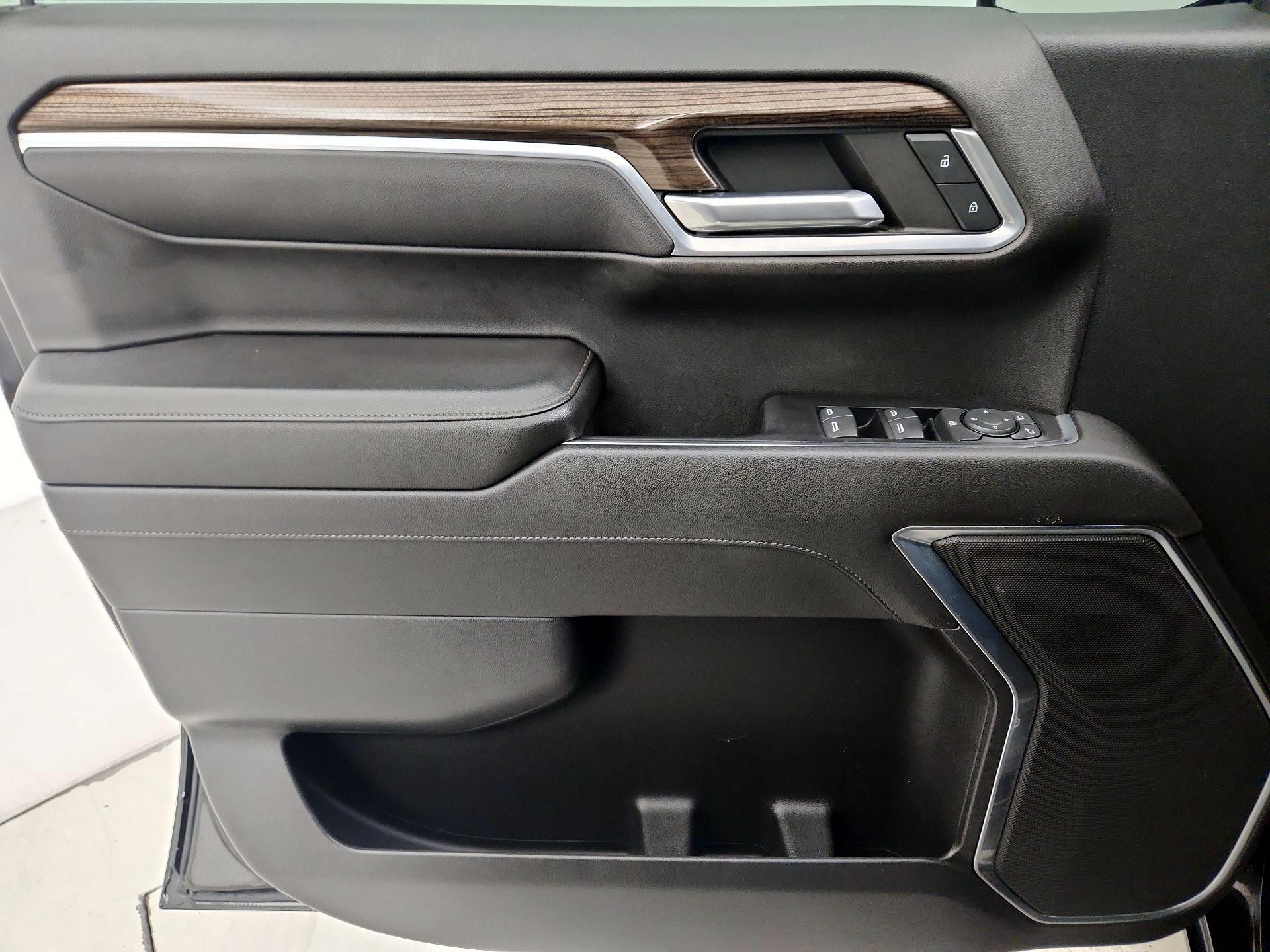 Thumbnail: 2022 Chevrolet Silverado 1500 - 12