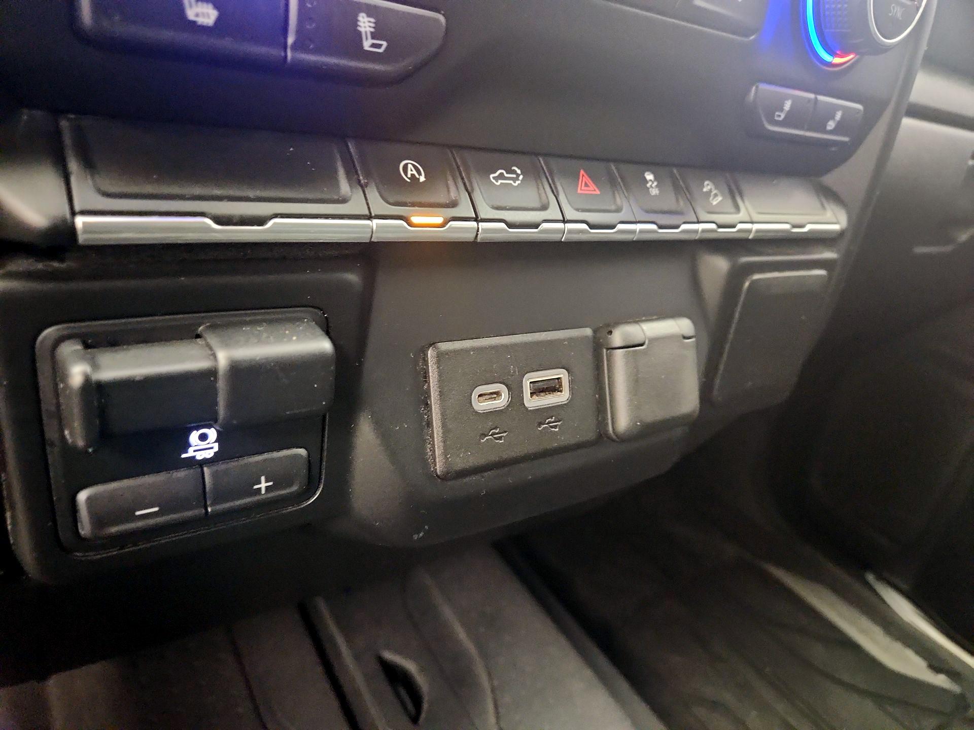 Thumbnail: 2019 Chevrolet Silverado 1500 - 18