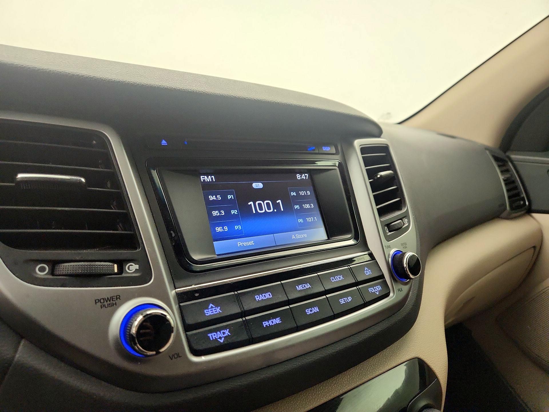 Thumbnail: 2017 Hyundai Tucson - 15