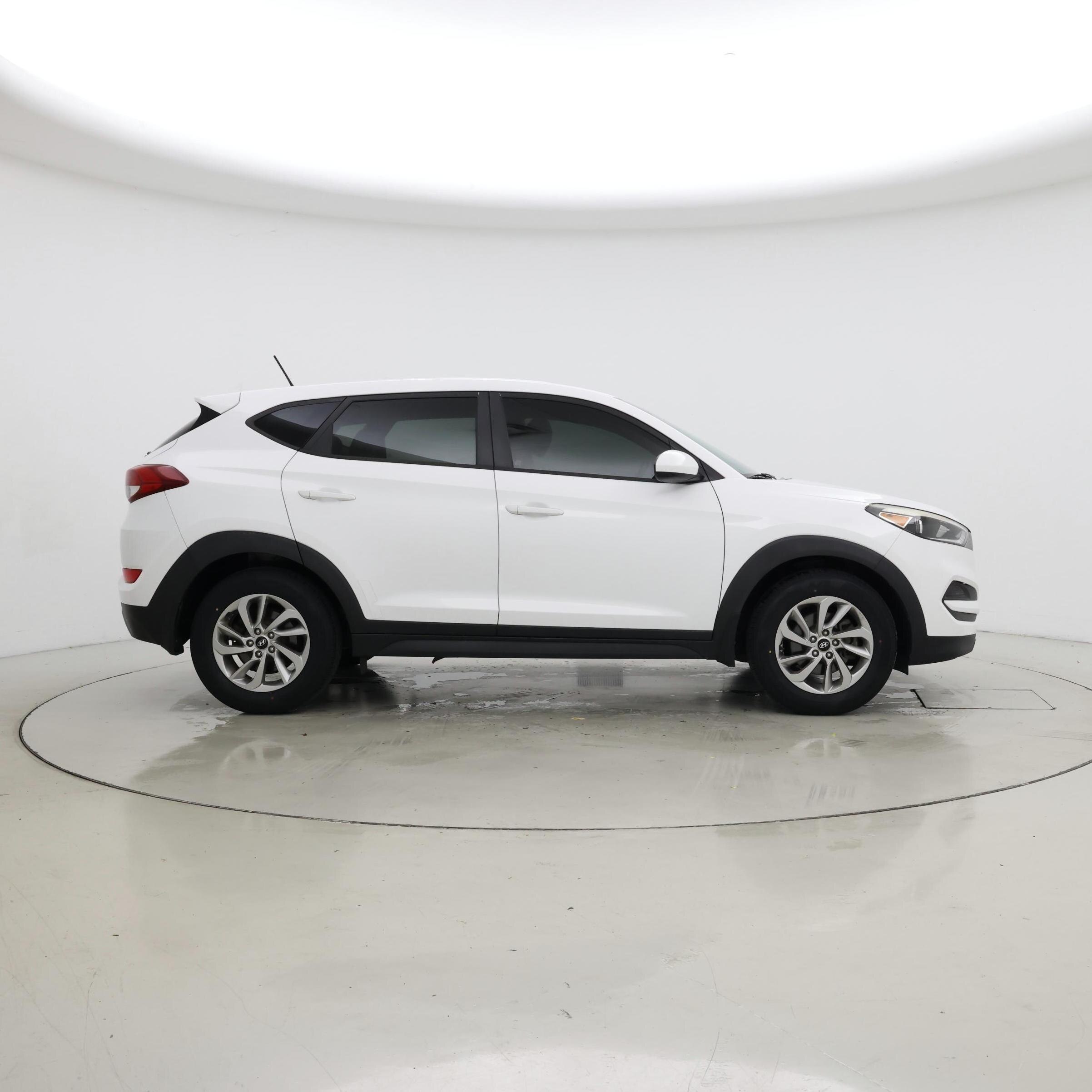 Thumbnail: 2017 Hyundai Tucson - 7
