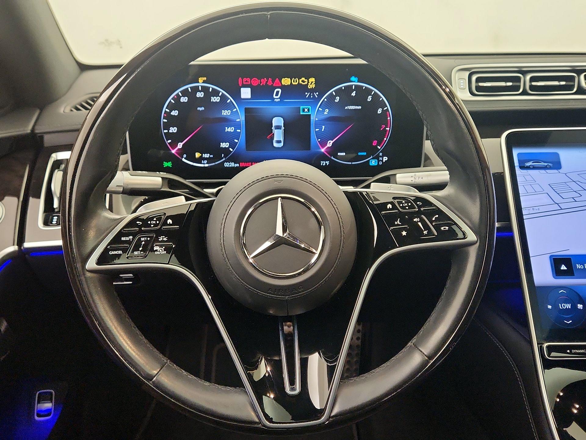 Thumbnail: 2023 Mercedes-Benz S-Class - 10