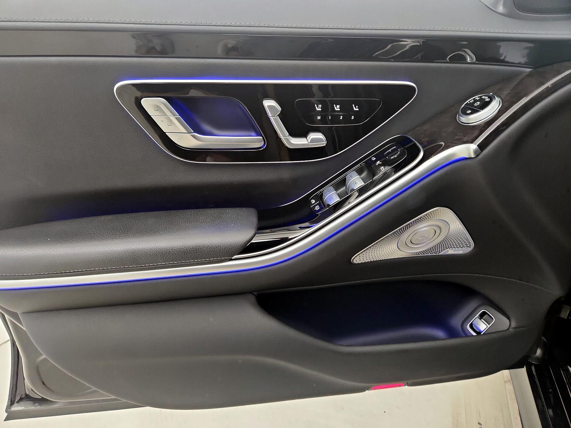 Thumbnail: 2023 Mercedes-Benz S-Class - 12