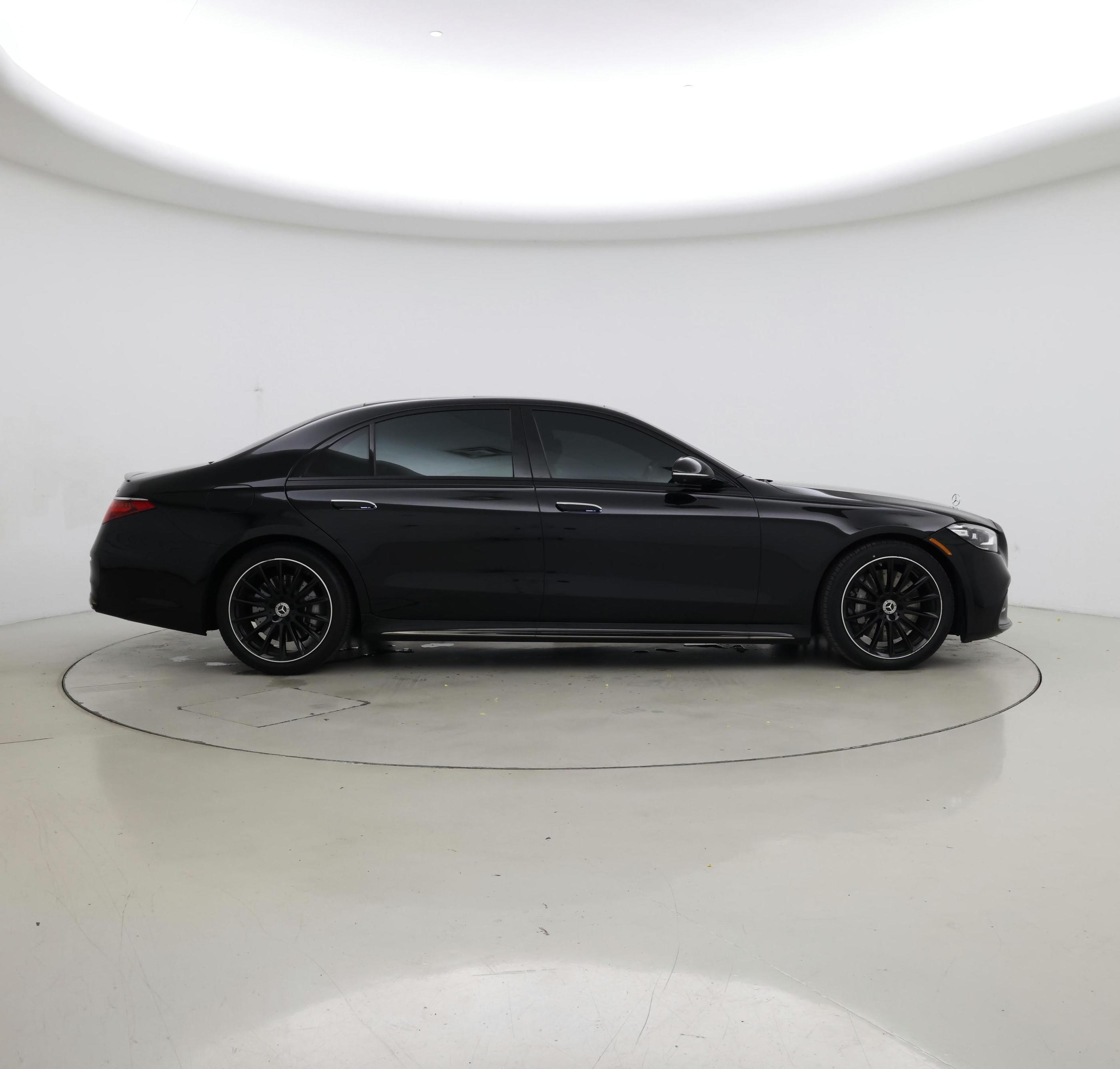 Thumbnail: 2023 Mercedes-Benz S-Class - 7