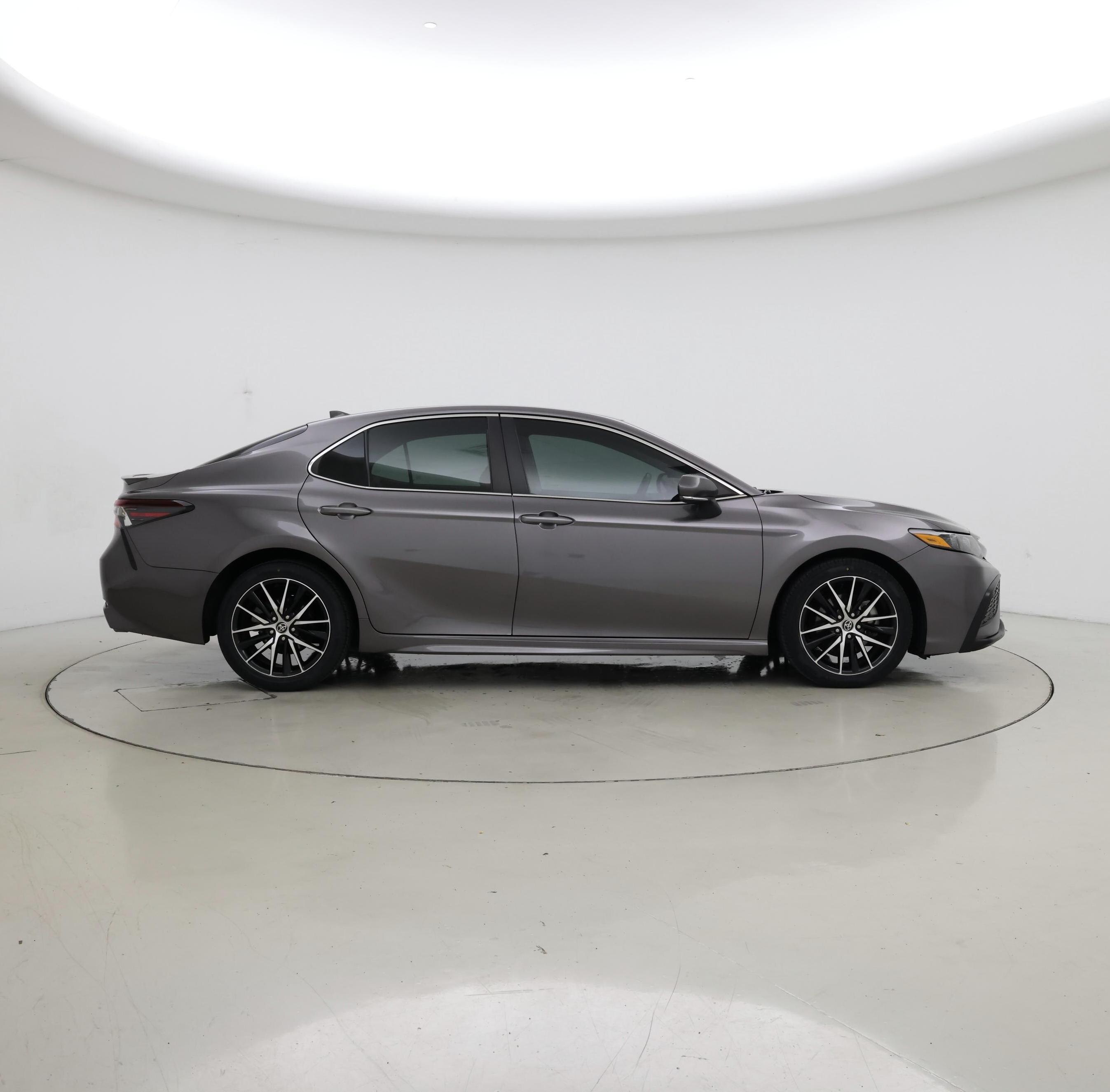Thumbnail: 2023 Toyota Camry - 7