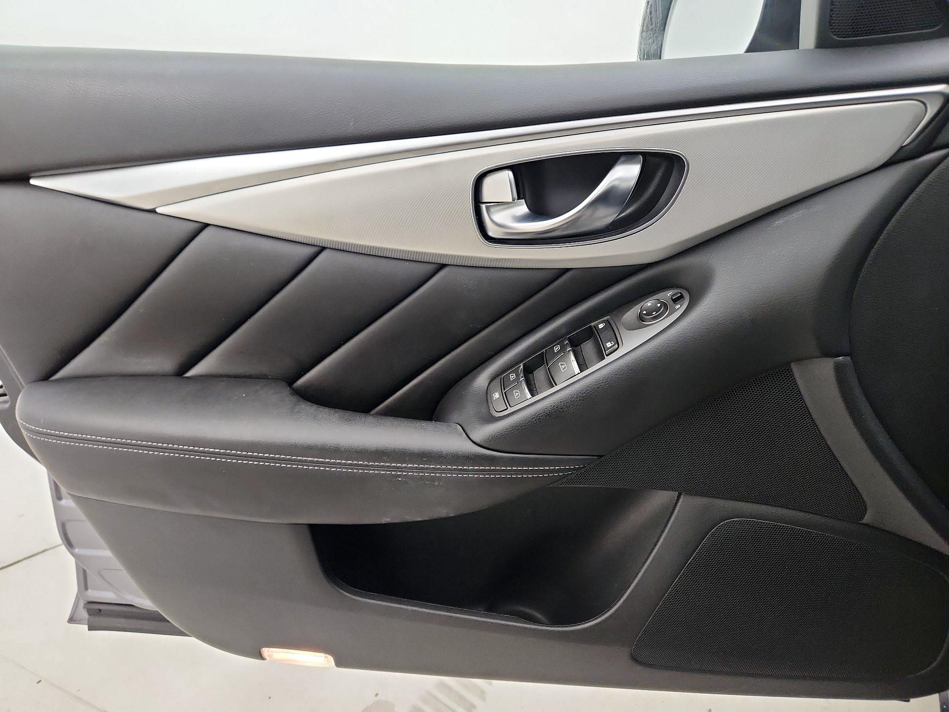 Thumbnail: 2020 INFINITI Q50 - 12