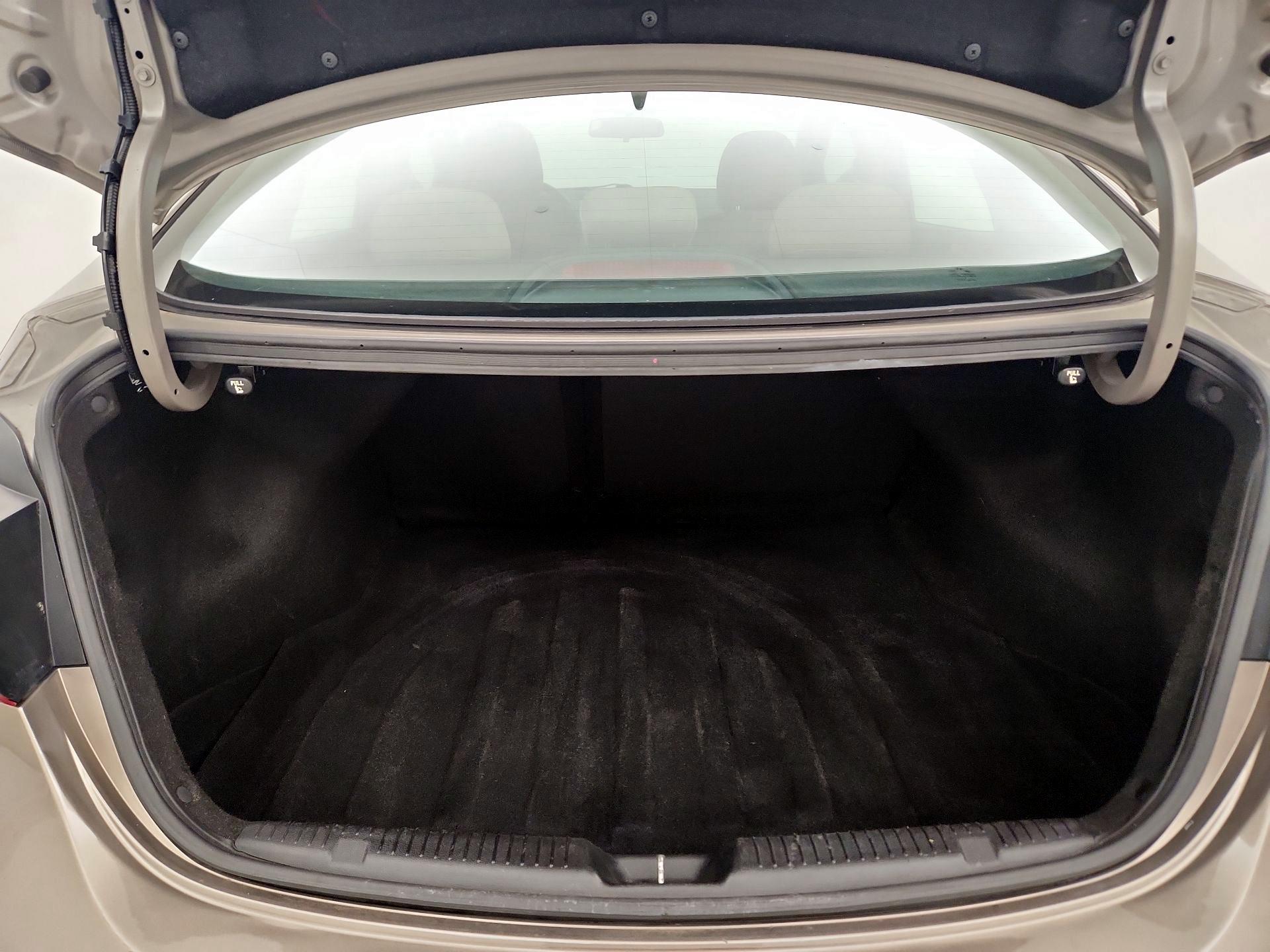 Thumbnail: 2014 Hyundai Elantra - 19
