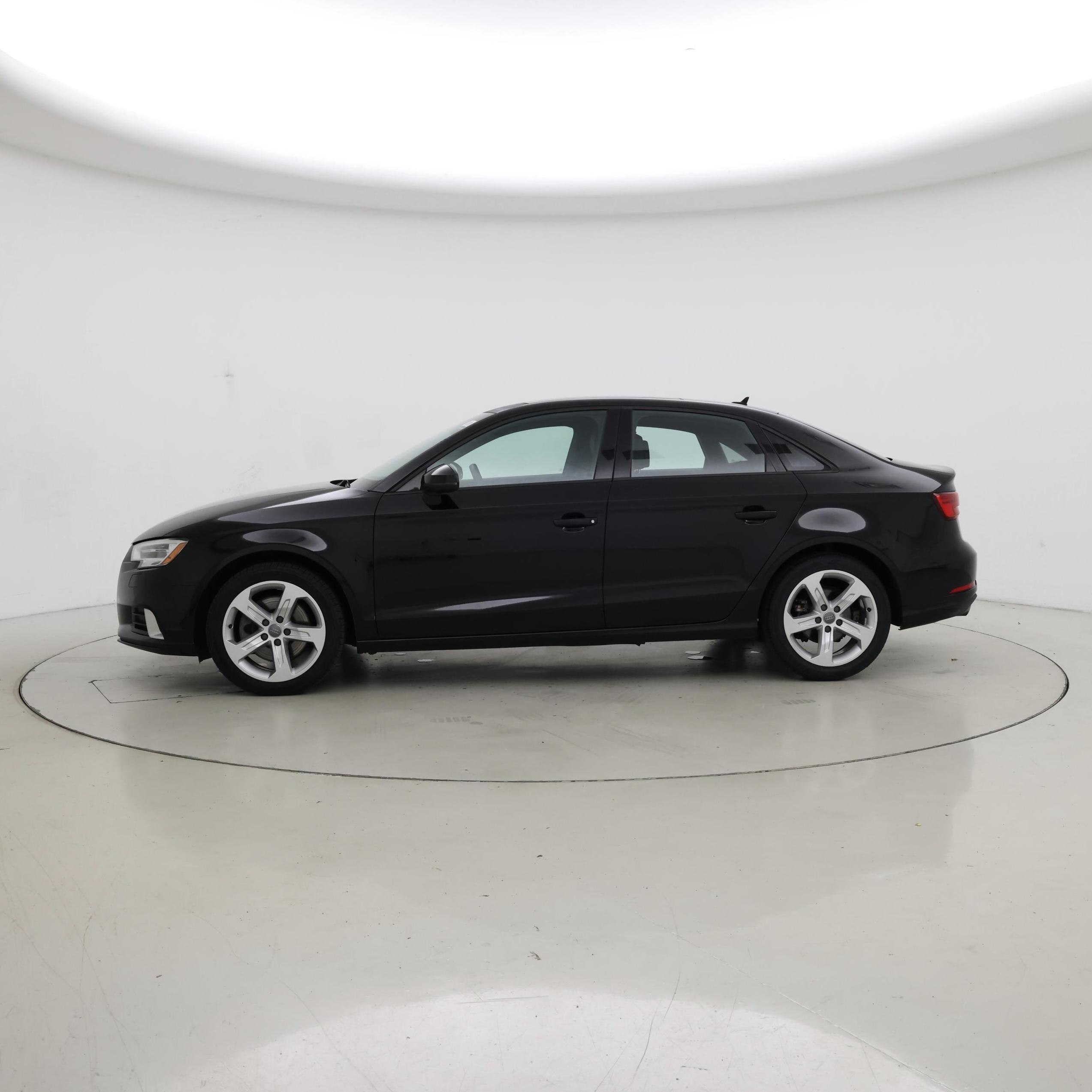 Thumbnail: 2018 Audi A3 - 3