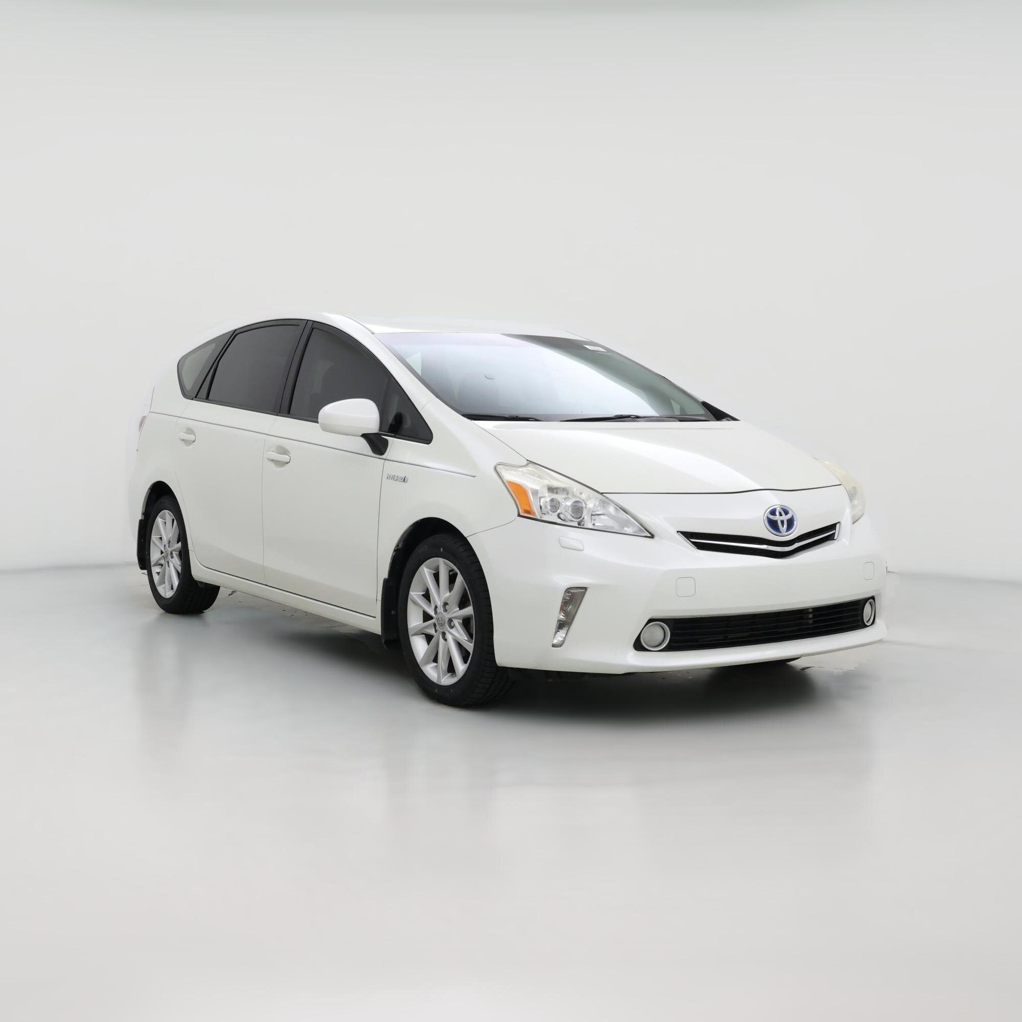 Thumbnail: 2014 Toyota Prius v - 1