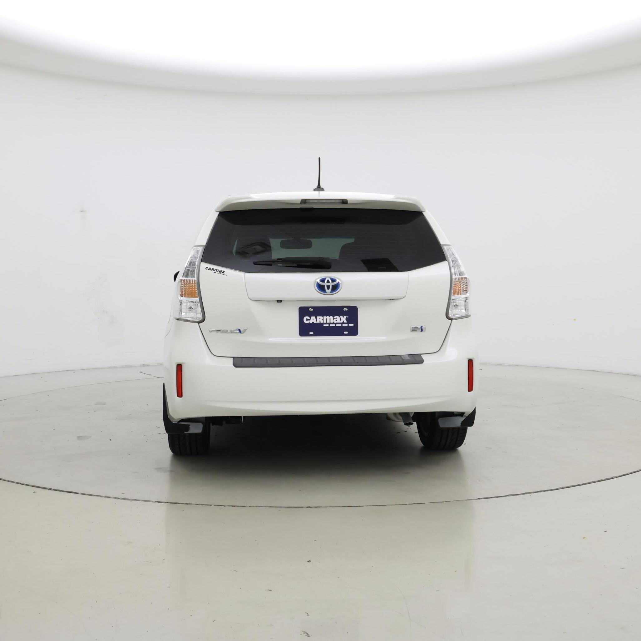 Thumbnail: 2014 Toyota Prius v - 6