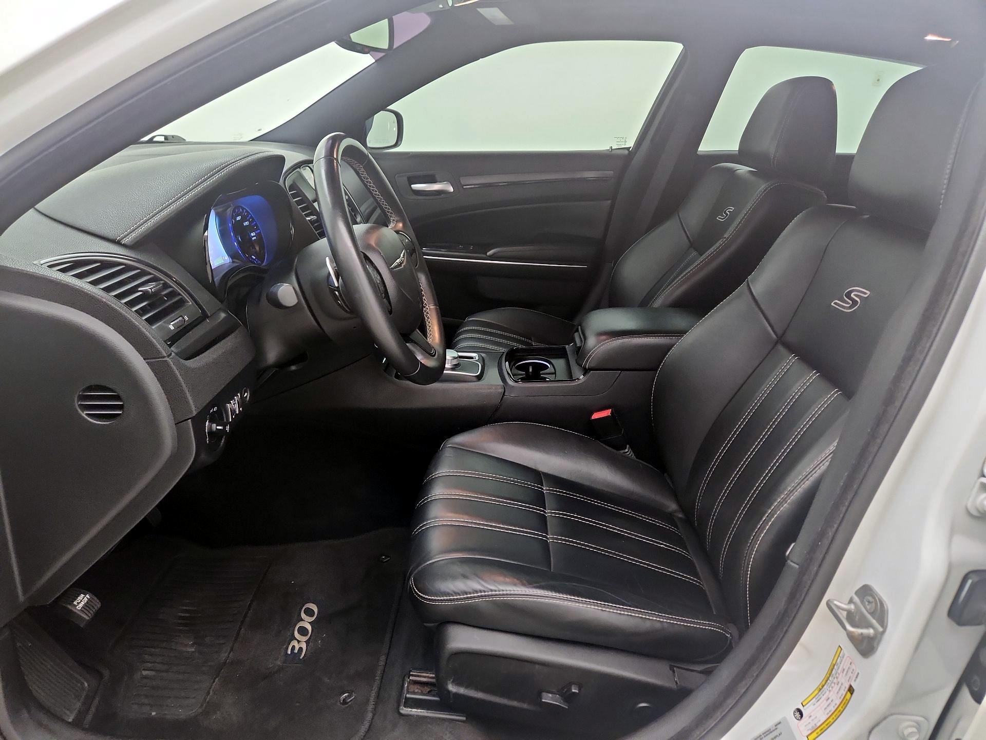 Thumbnail: 2015 Chrysler 300 - 11