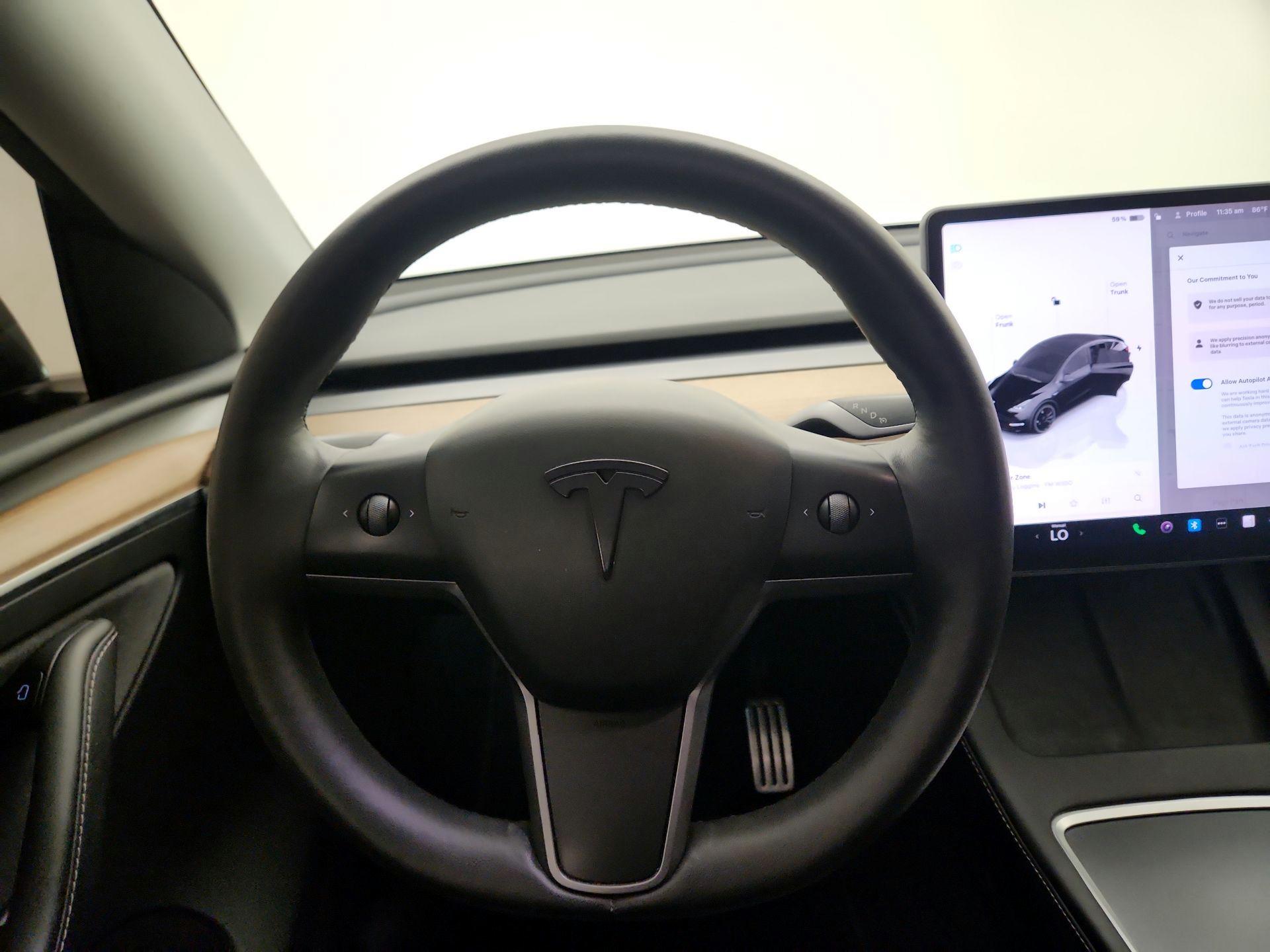 Thumbnail: 2023 Tesla Model Y - 10