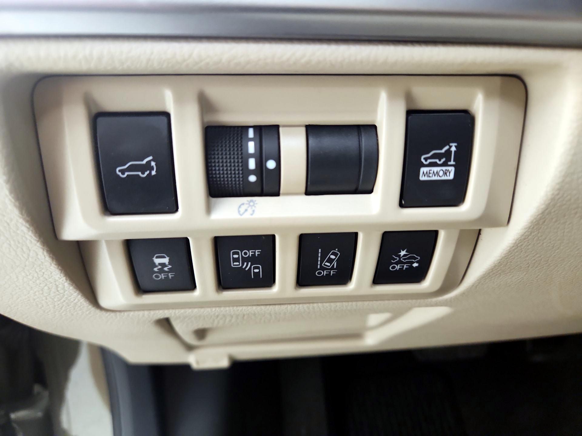 Thumbnail: 2019 Subaru Outback - 13