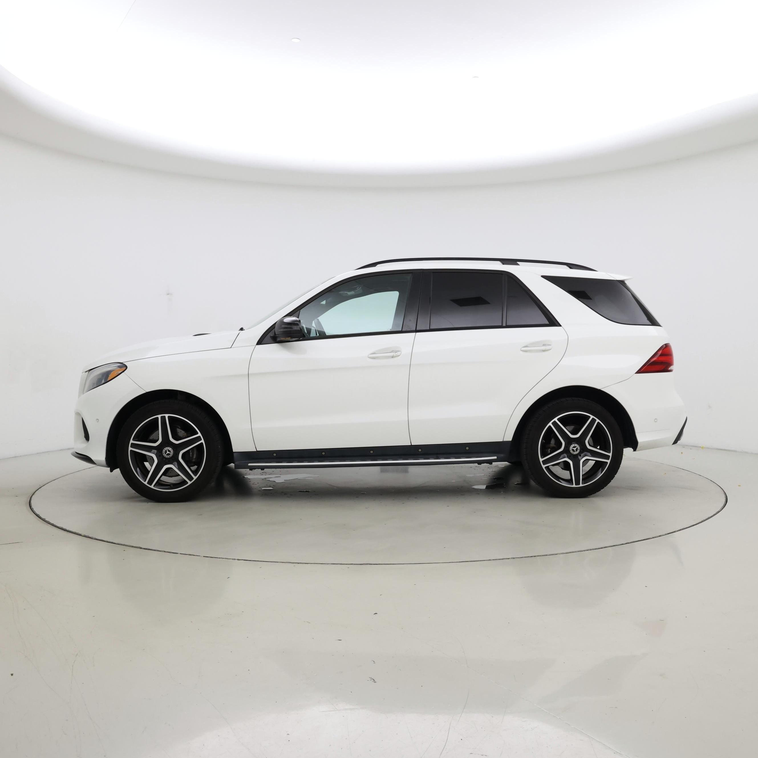 Thumbnail: 2018 Mercedes-Benz GLE - 3