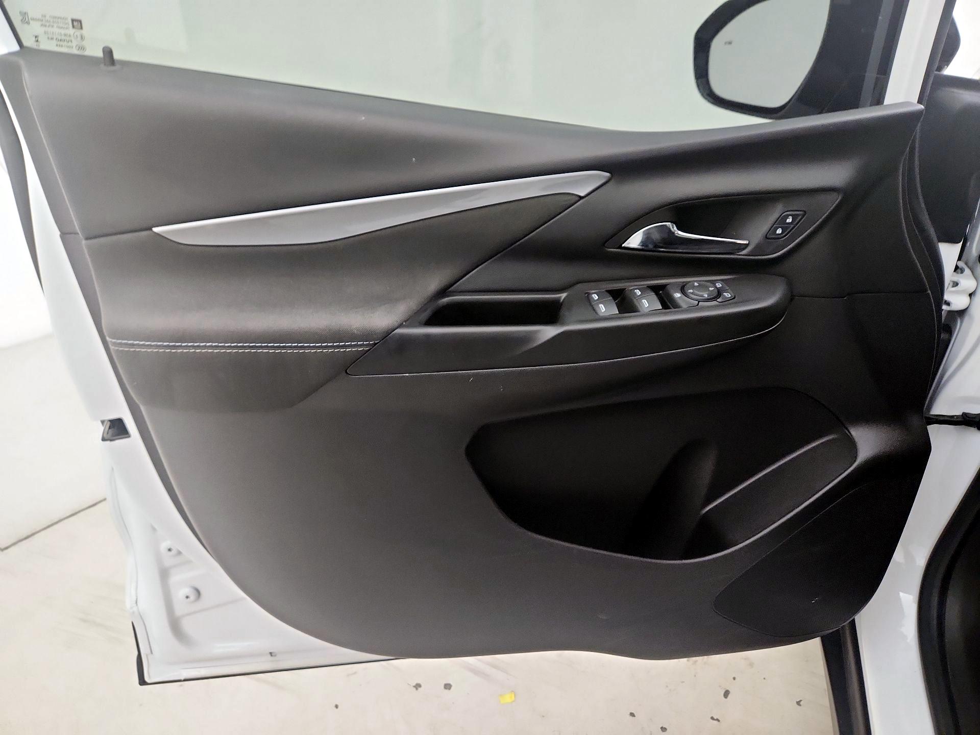 Thumbnail: 2023 Chevrolet Bolt EV - 12