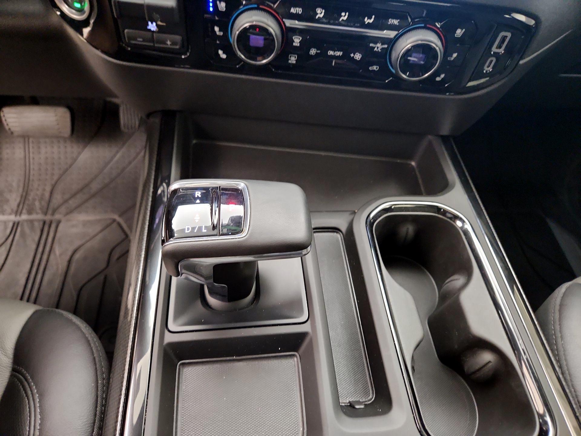 Thumbnail: 2025 Chevrolet Silverado 1500 - 18