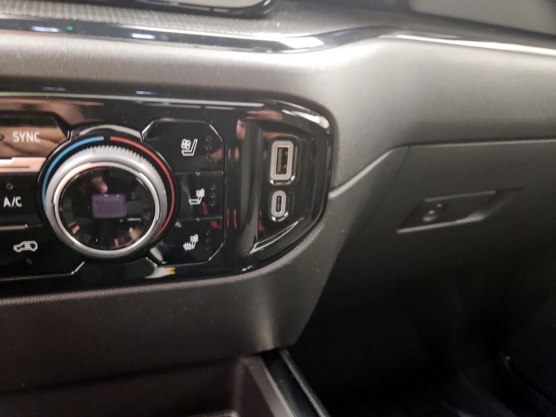 Thumbnail: 2025 Chevrolet Silverado 1500 - 19