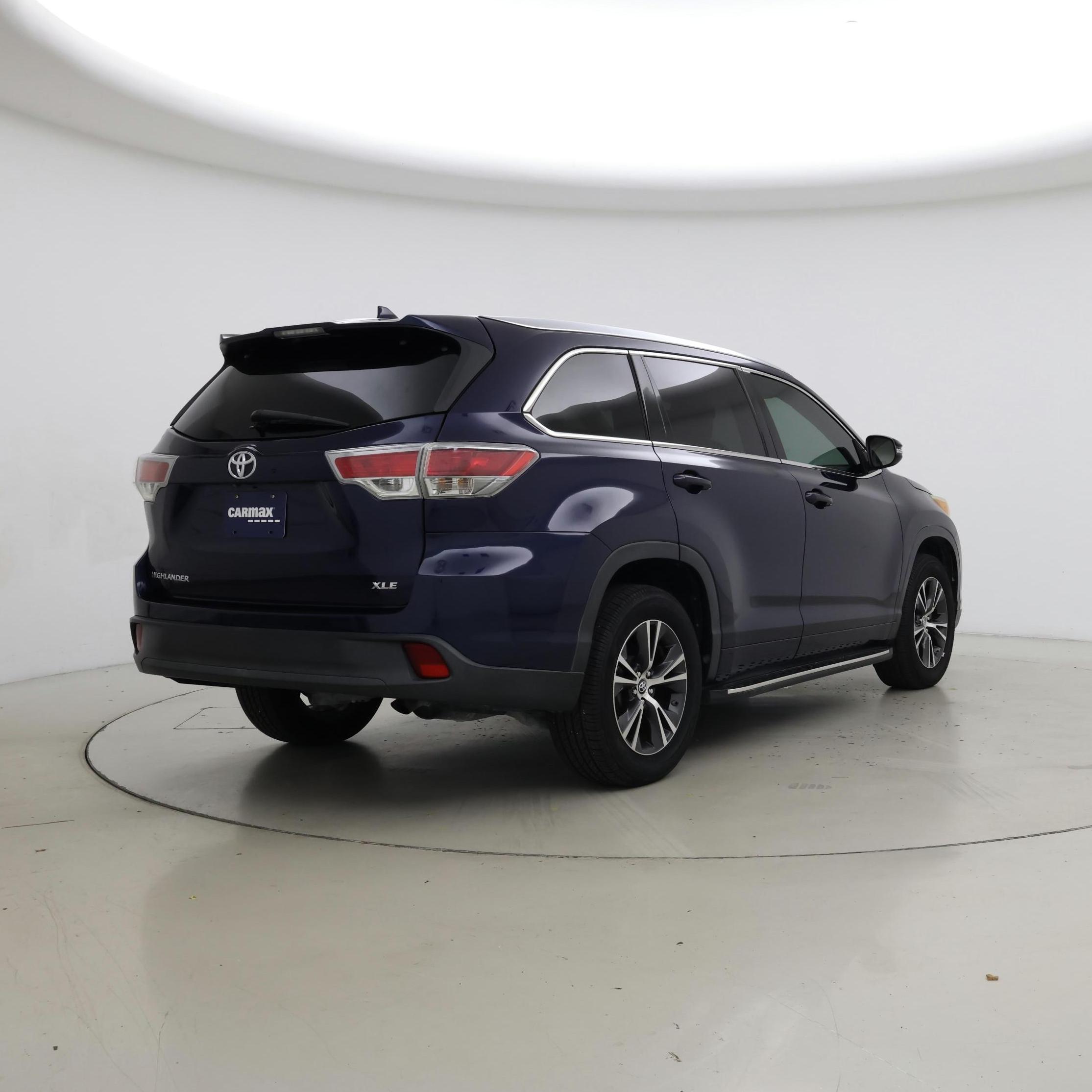 Thumbnail: 2016 Toyota Highlander - 8