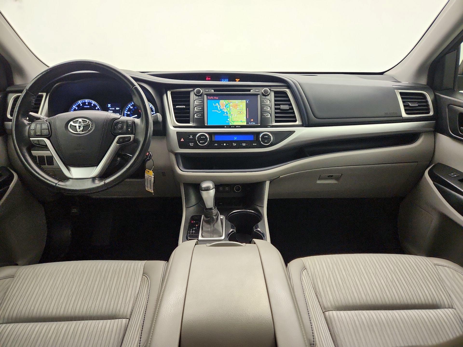 Thumbnail: 2017 Toyota Highlander - 9