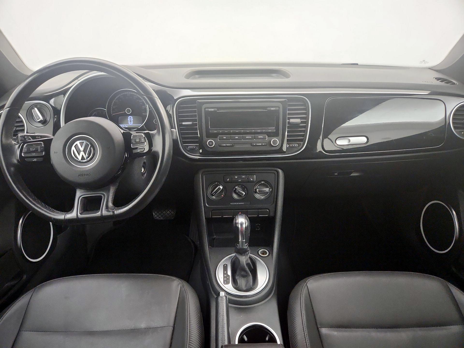 Thumbnail: 2014 Volkswagen Beetle - 9