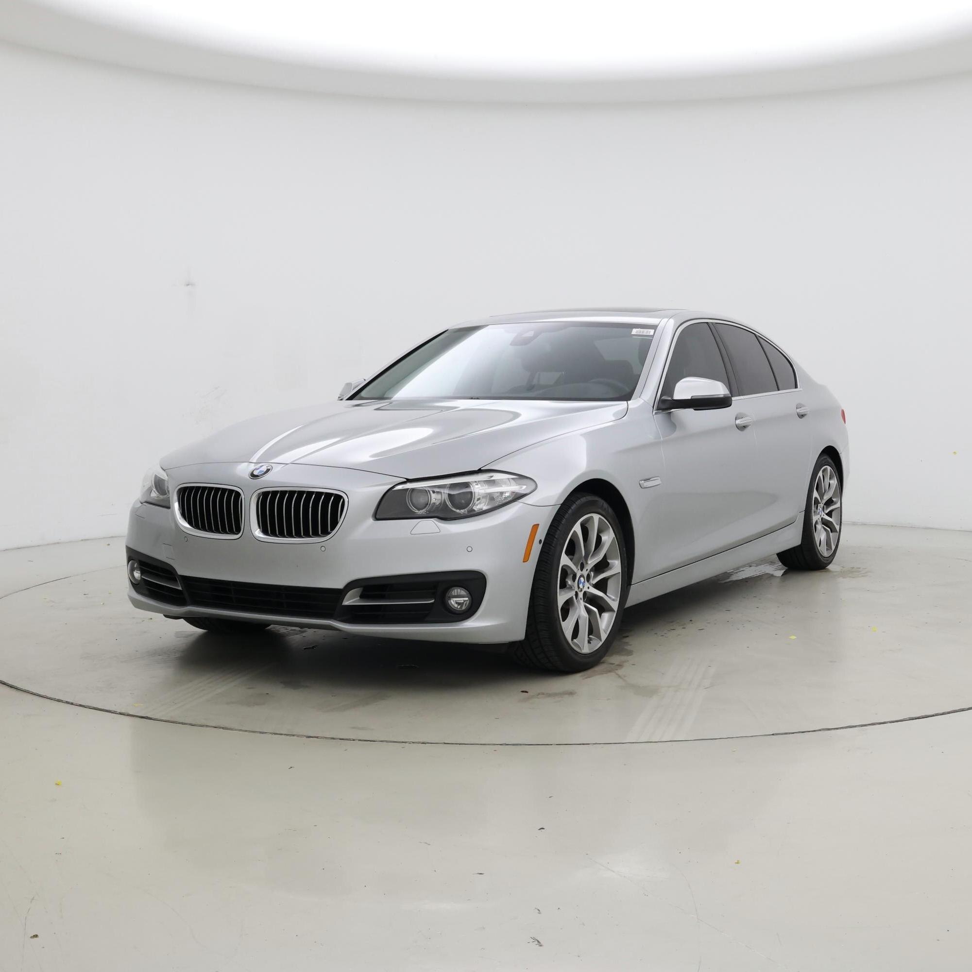 Thumbnail: 2016 BMW 5 Series - 4
