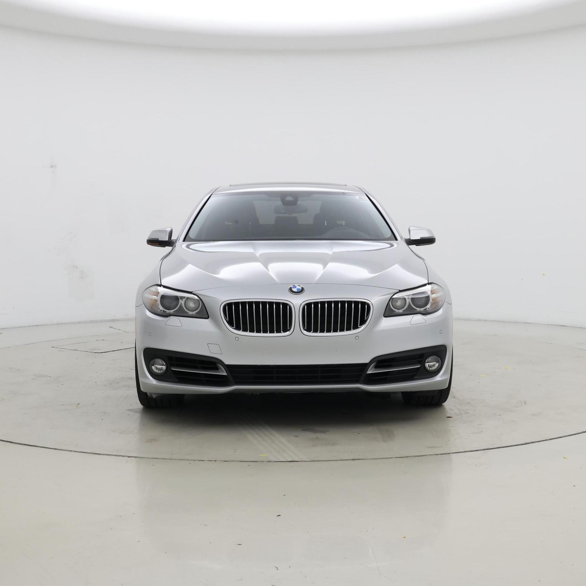 Thumbnail: 2016 BMW 5 Series - 5