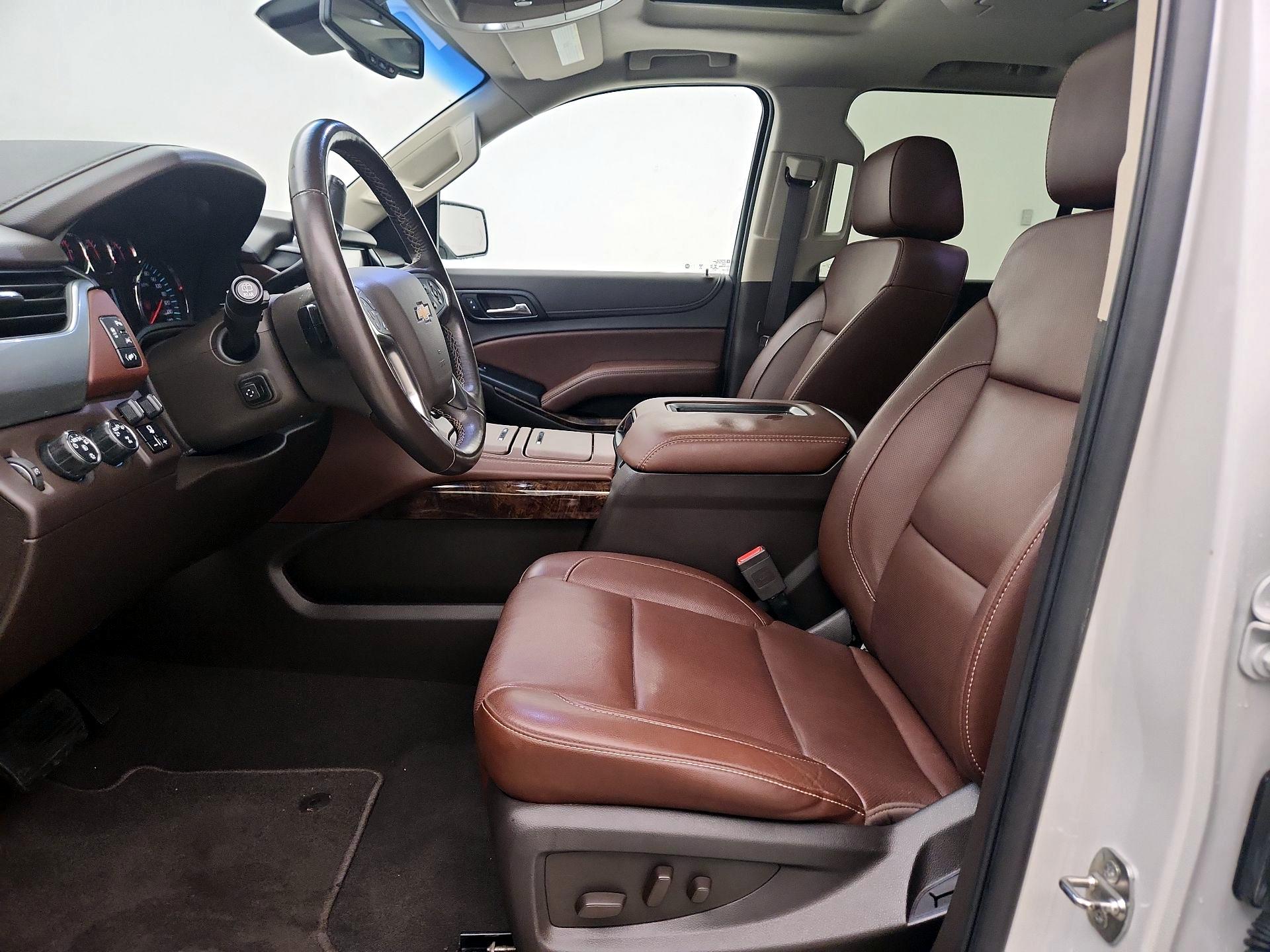 Thumbnail: 2019 Chevrolet Tahoe - 11