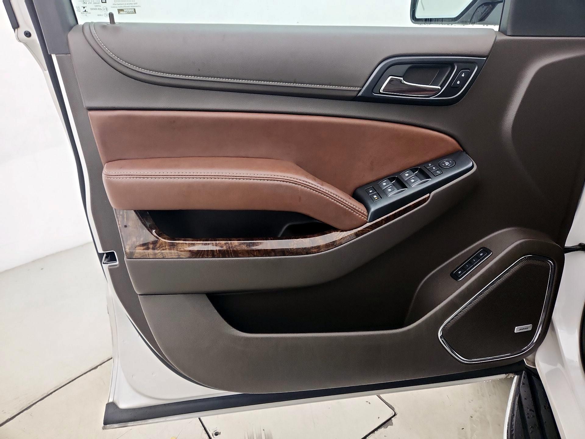 Thumbnail: 2019 Chevrolet Tahoe - 12