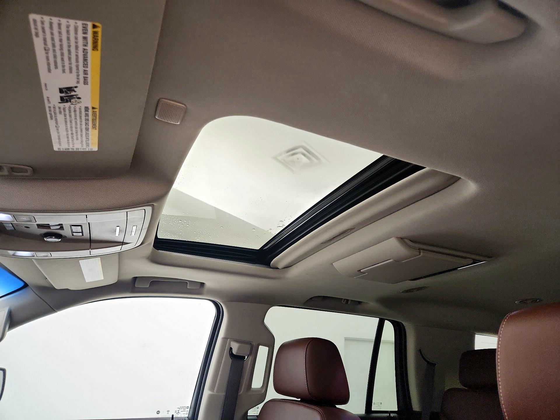 Thumbnail: 2019 Chevrolet Tahoe - 20