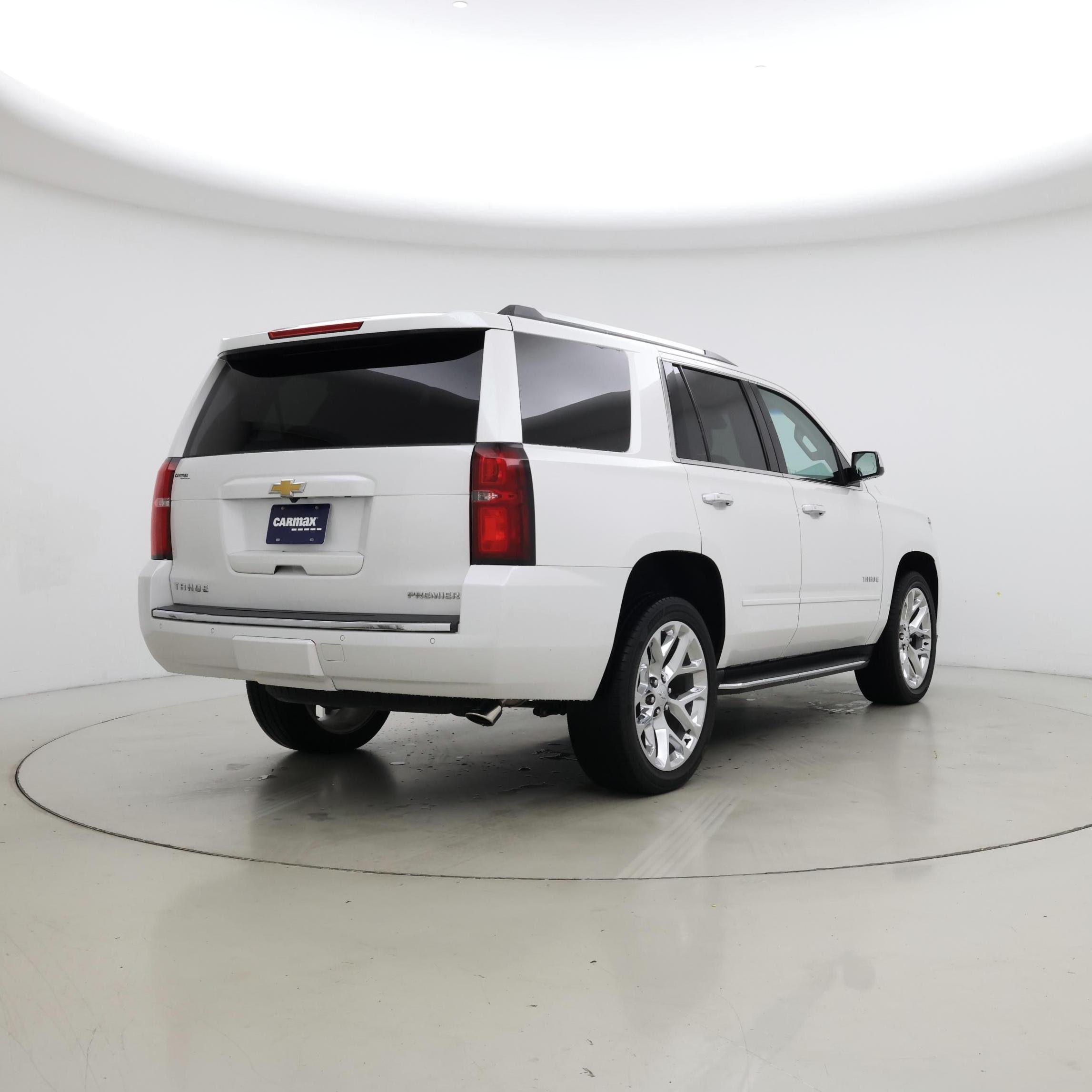 Thumbnail: 2019 Chevrolet Tahoe - 8