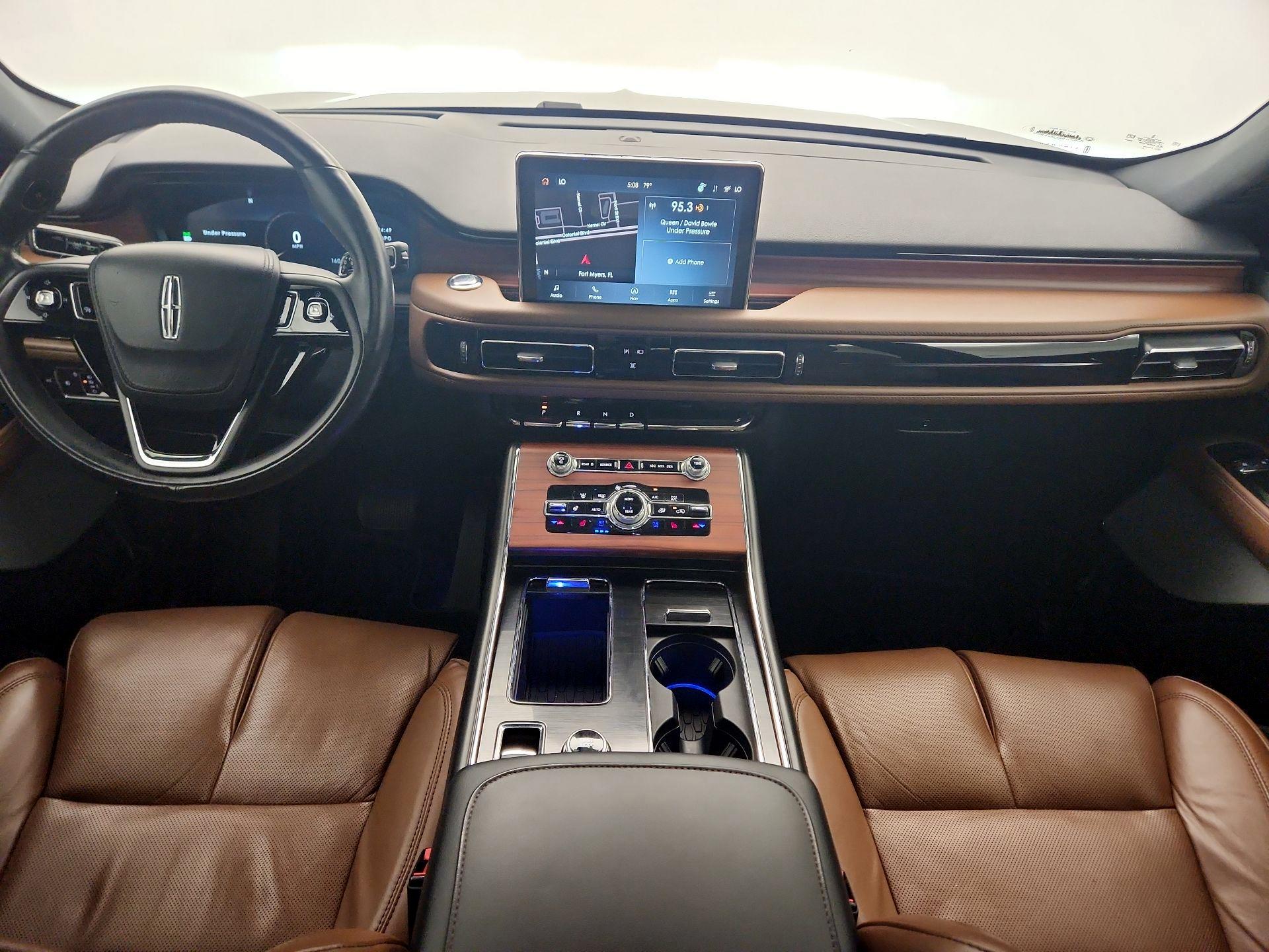 Thumbnail: 2023 Lincoln Aviator - 9