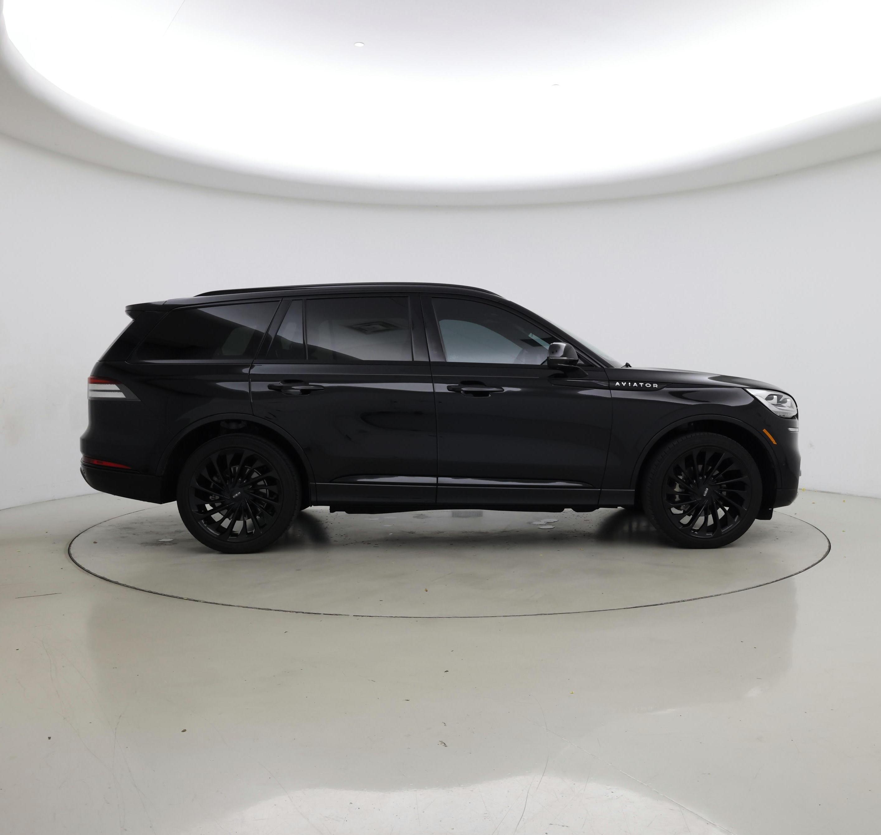 Thumbnail: 2023 Lincoln Aviator - 7