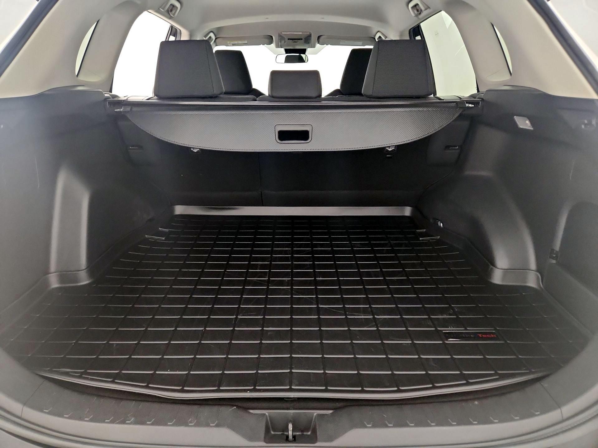 Thumbnail: 2021 Toyota RAV4 - 20