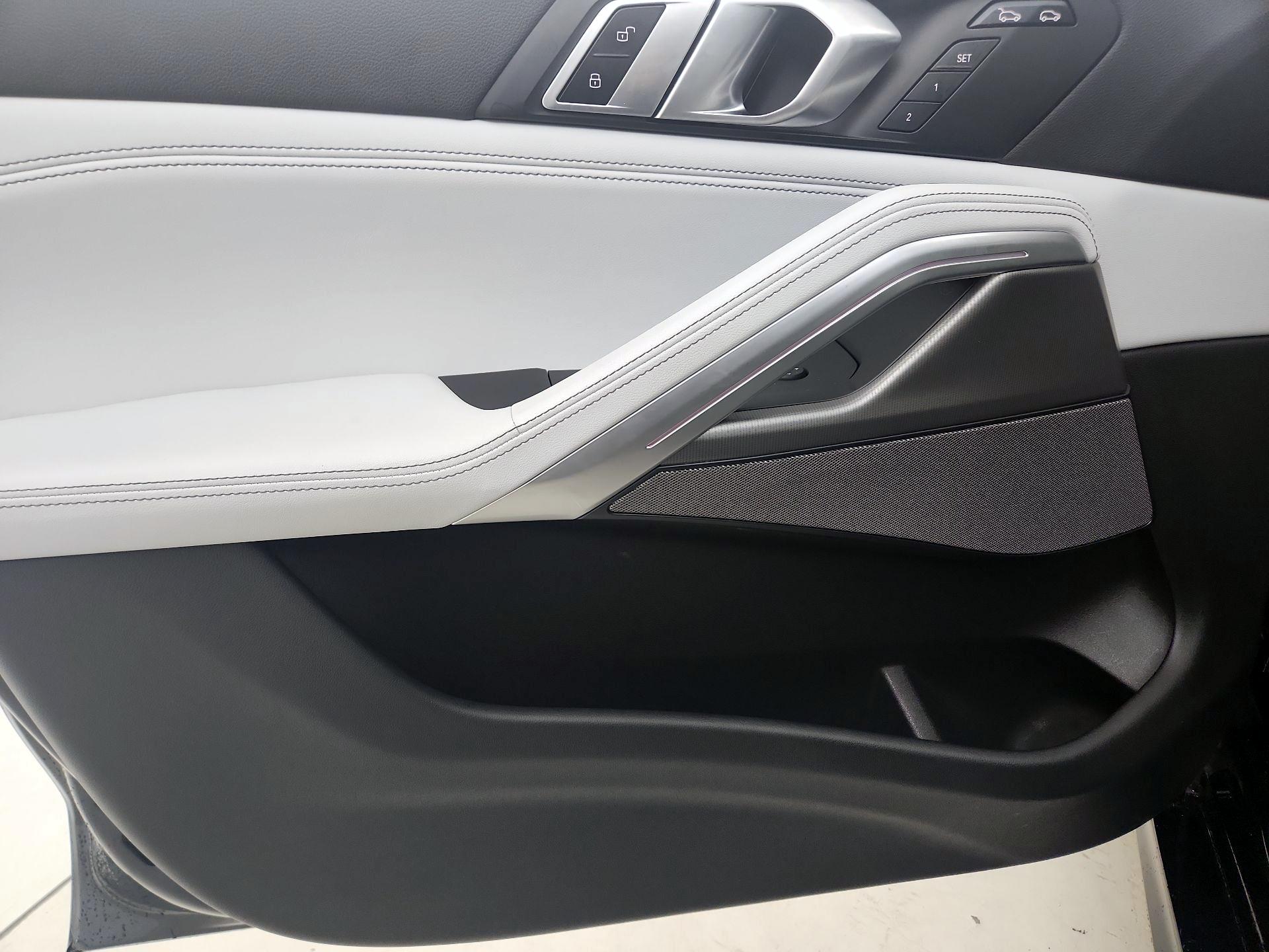 Thumbnail: 2023 BMW X6 - 12