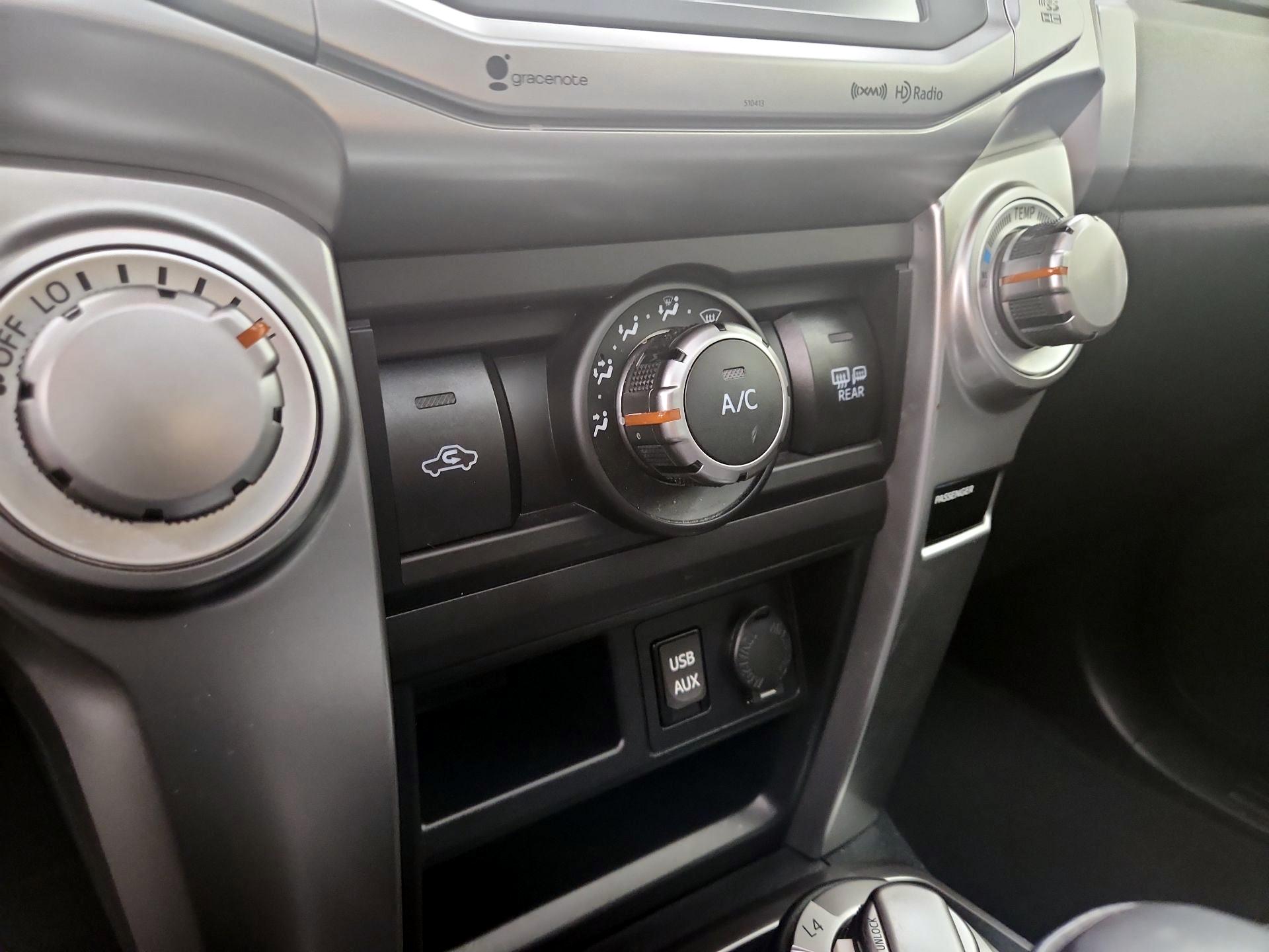 Thumbnail: 2019 Toyota 4Runner - 17