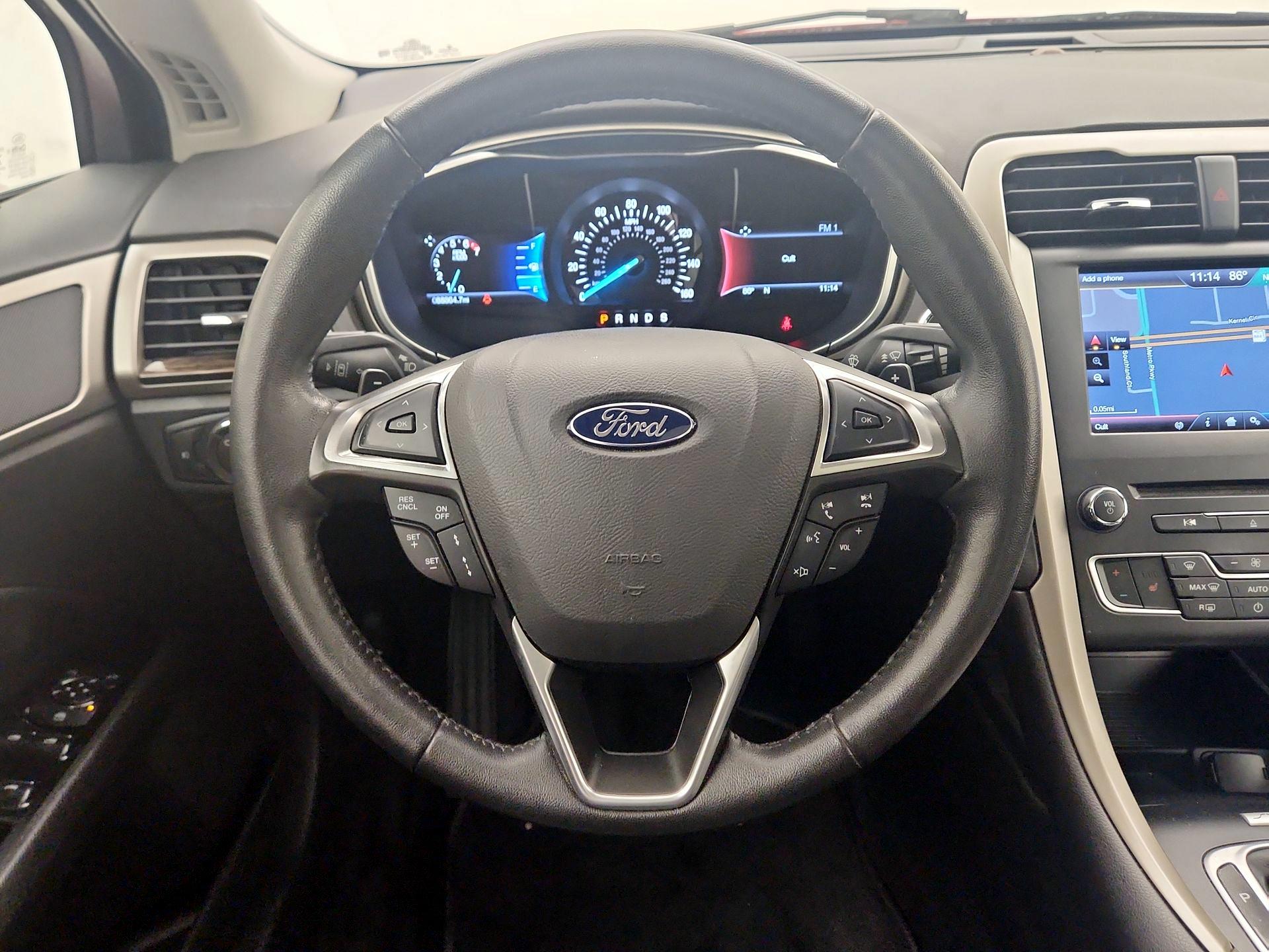 Thumbnail: 2016 Ford Fusion - 10