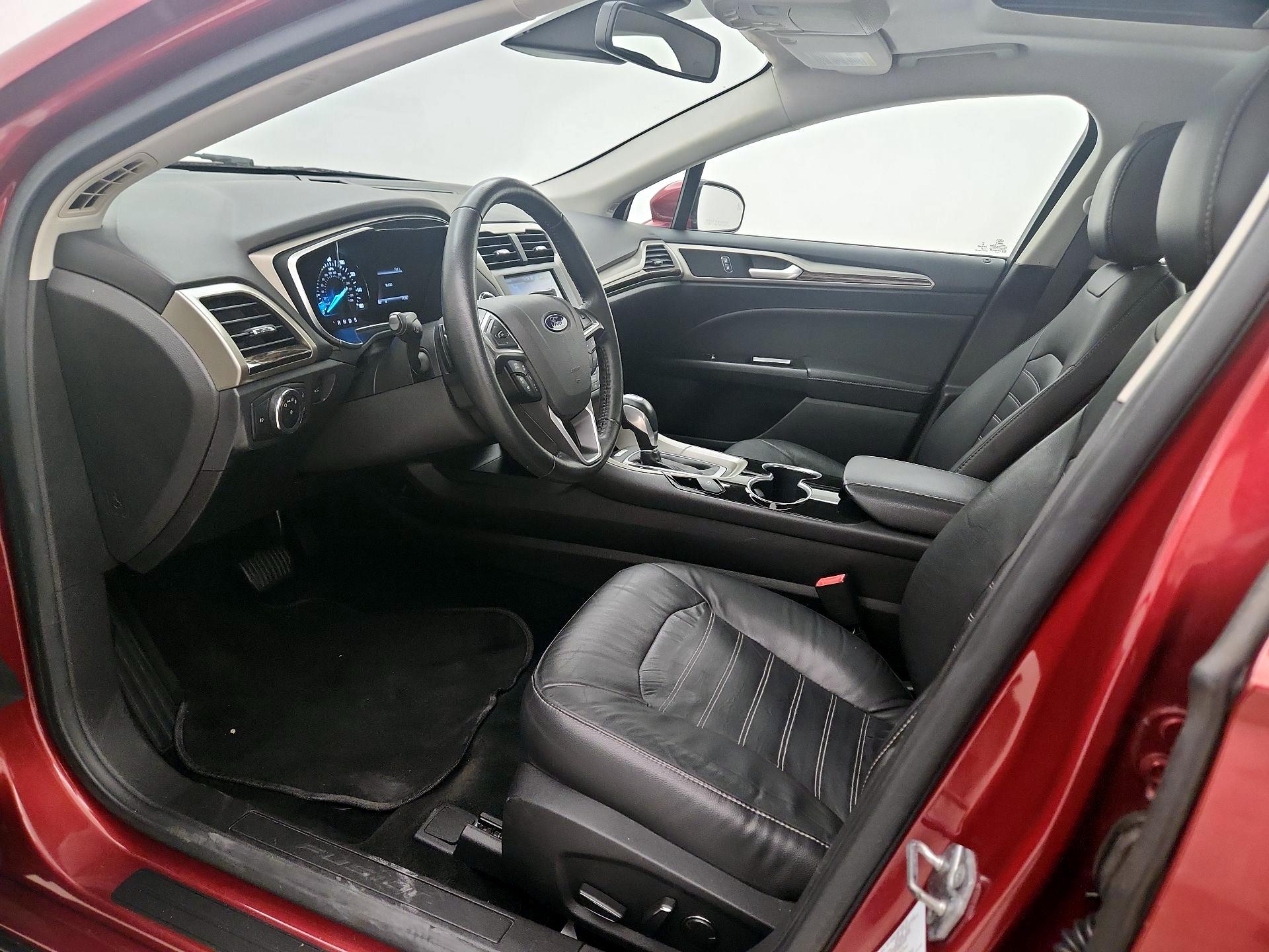 Thumbnail: 2016 Ford Fusion - 11
