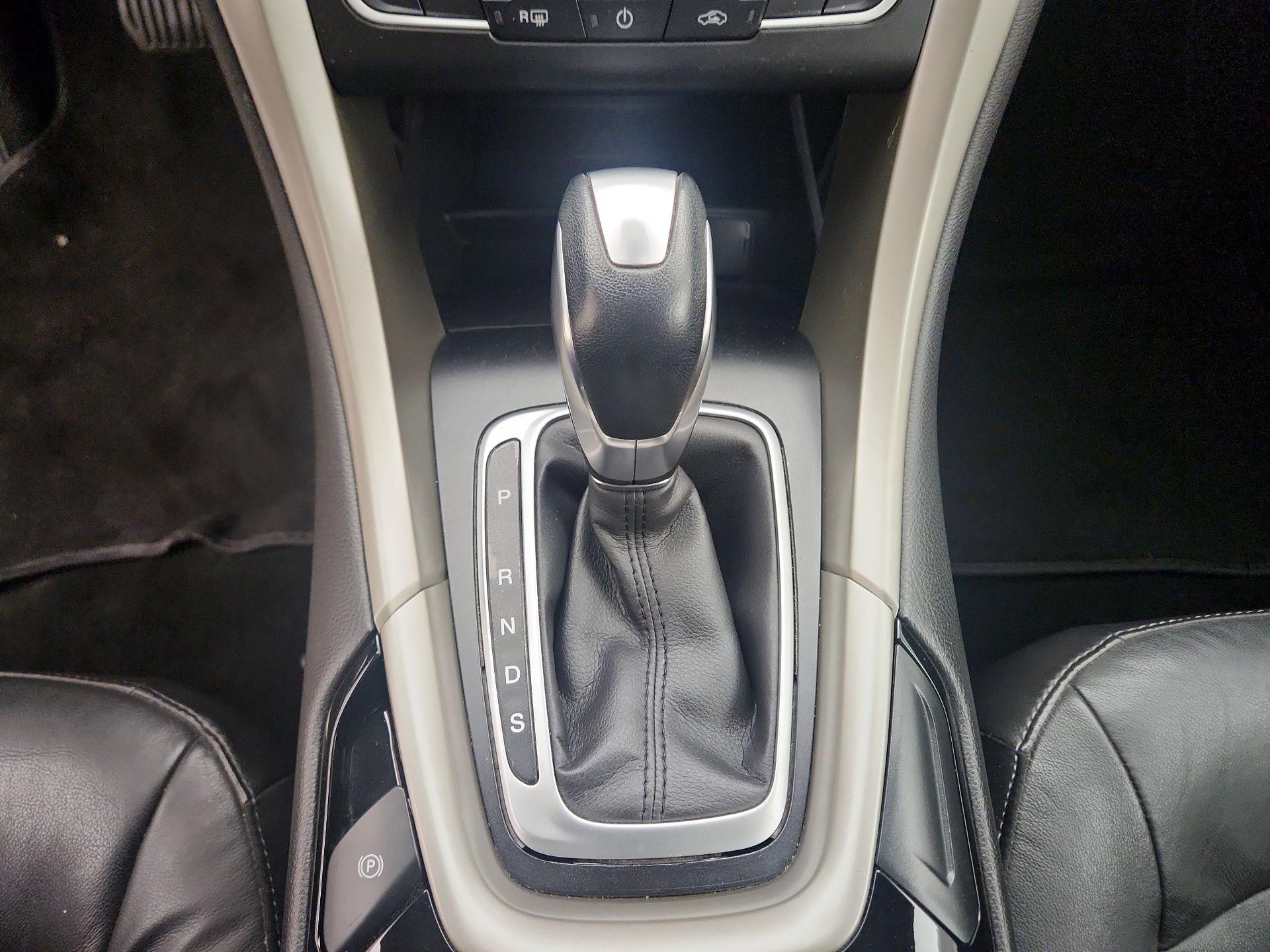 Thumbnail: 2016 Ford Fusion - 18