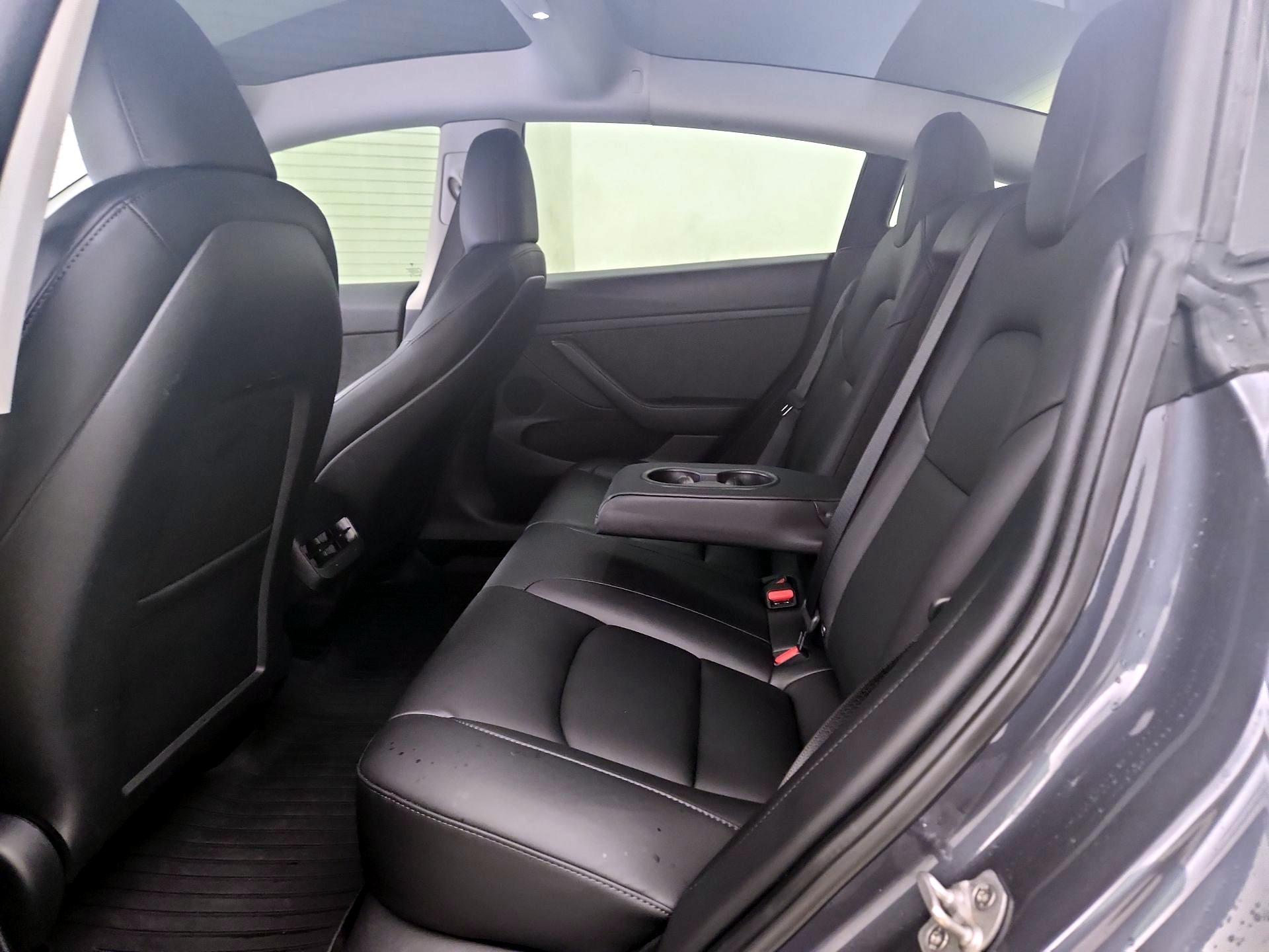 Thumbnail: 2023 Tesla Model 3 - 19